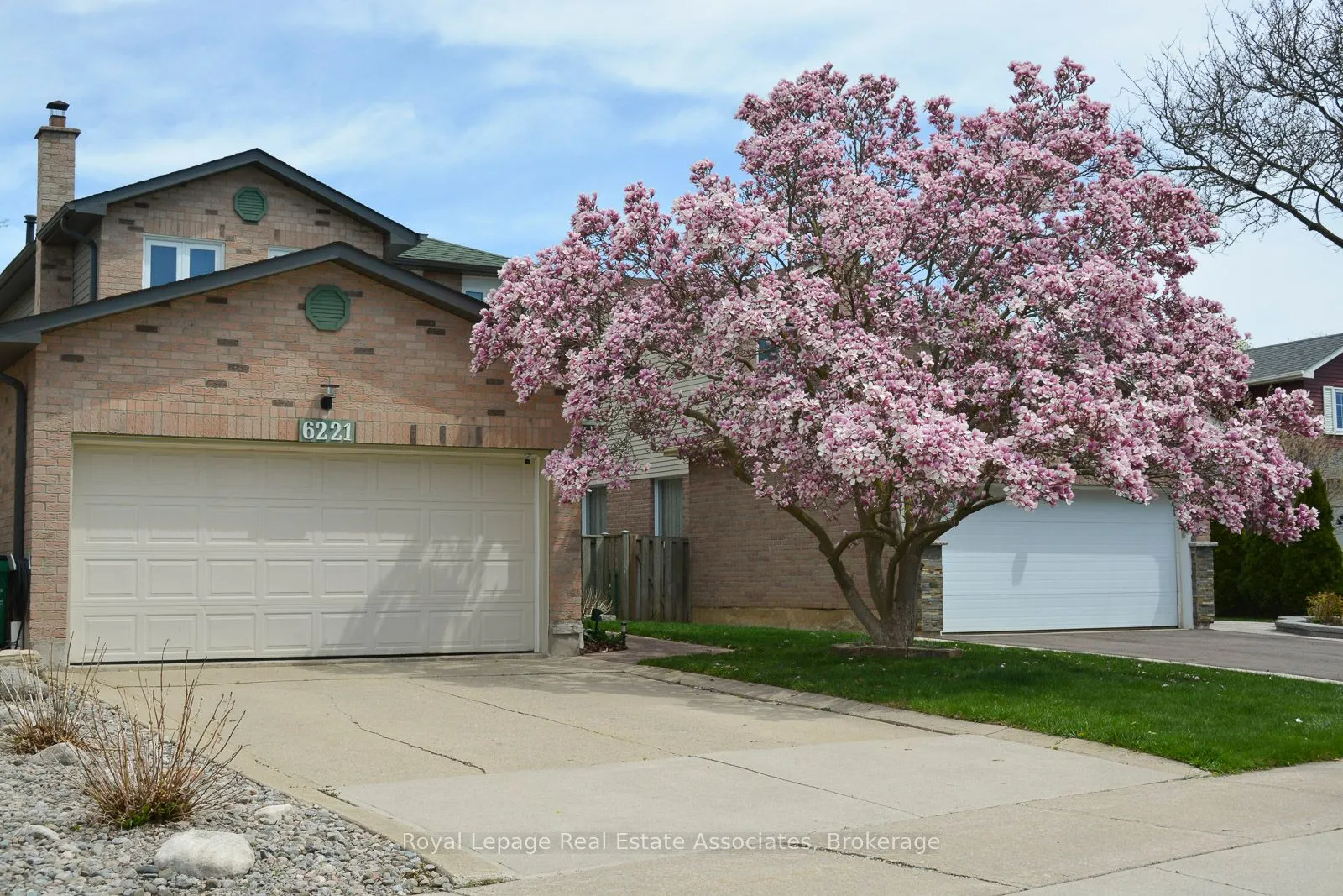 6221 Millers Grove