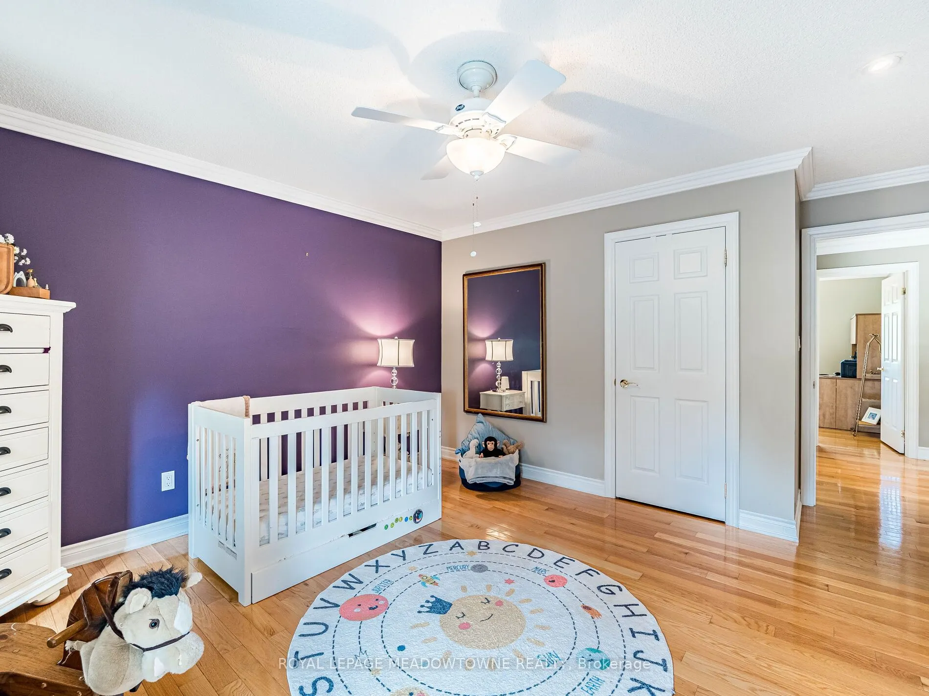 8 Deer Run Crescent