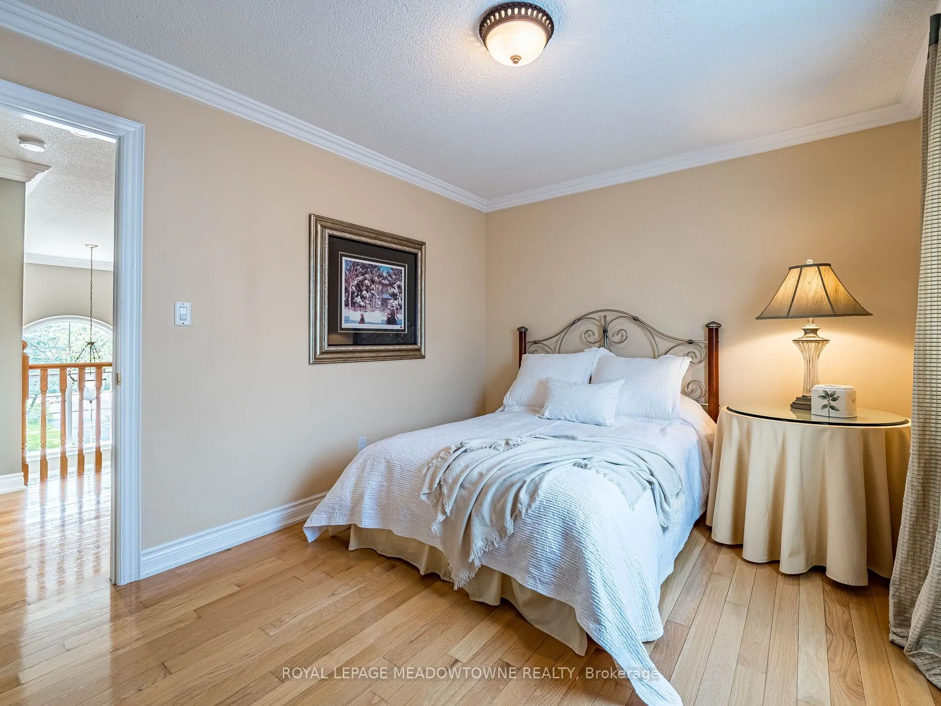 8 Deer Run Crescent