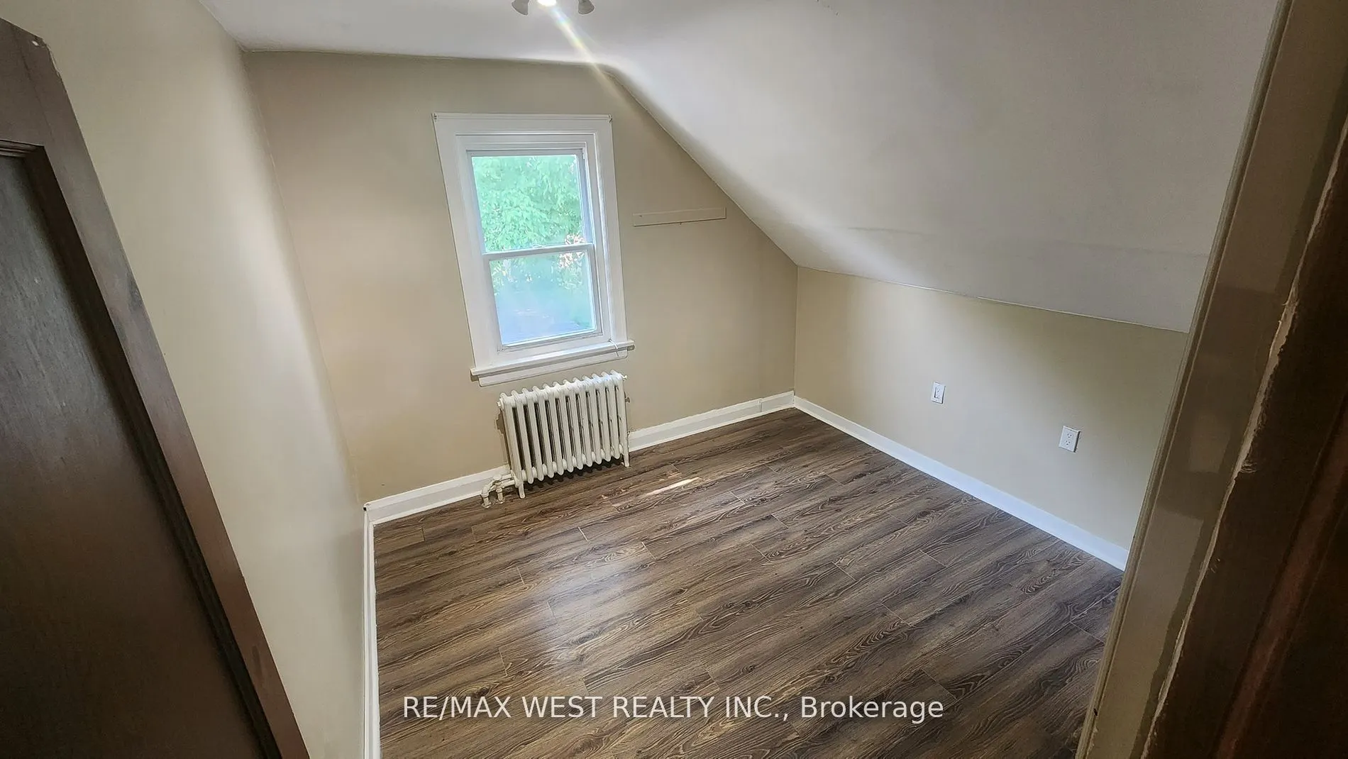 135 Ellins Avenue, #2nd Flr