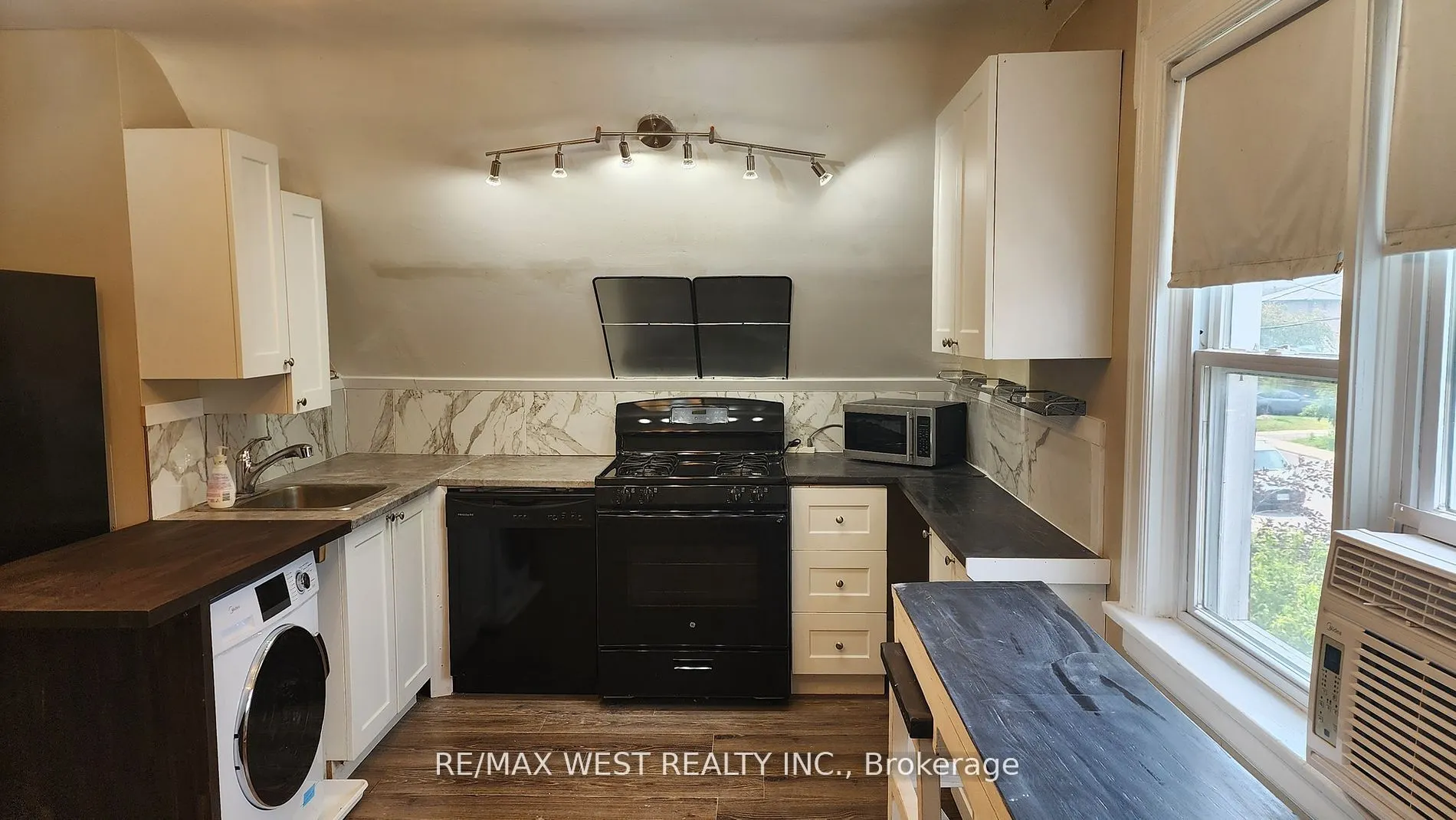 135 Ellins Avenue, #2nd Flr