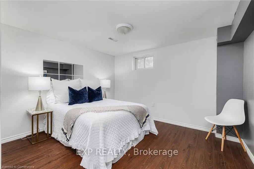 95 Avonmore Crescent