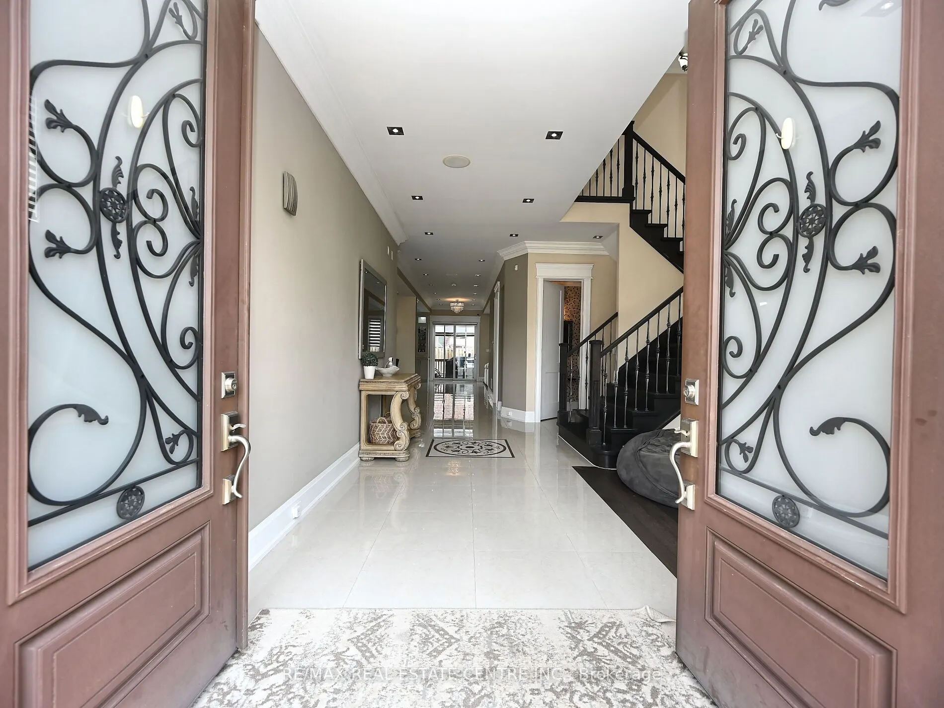 2459 Nichols Drive