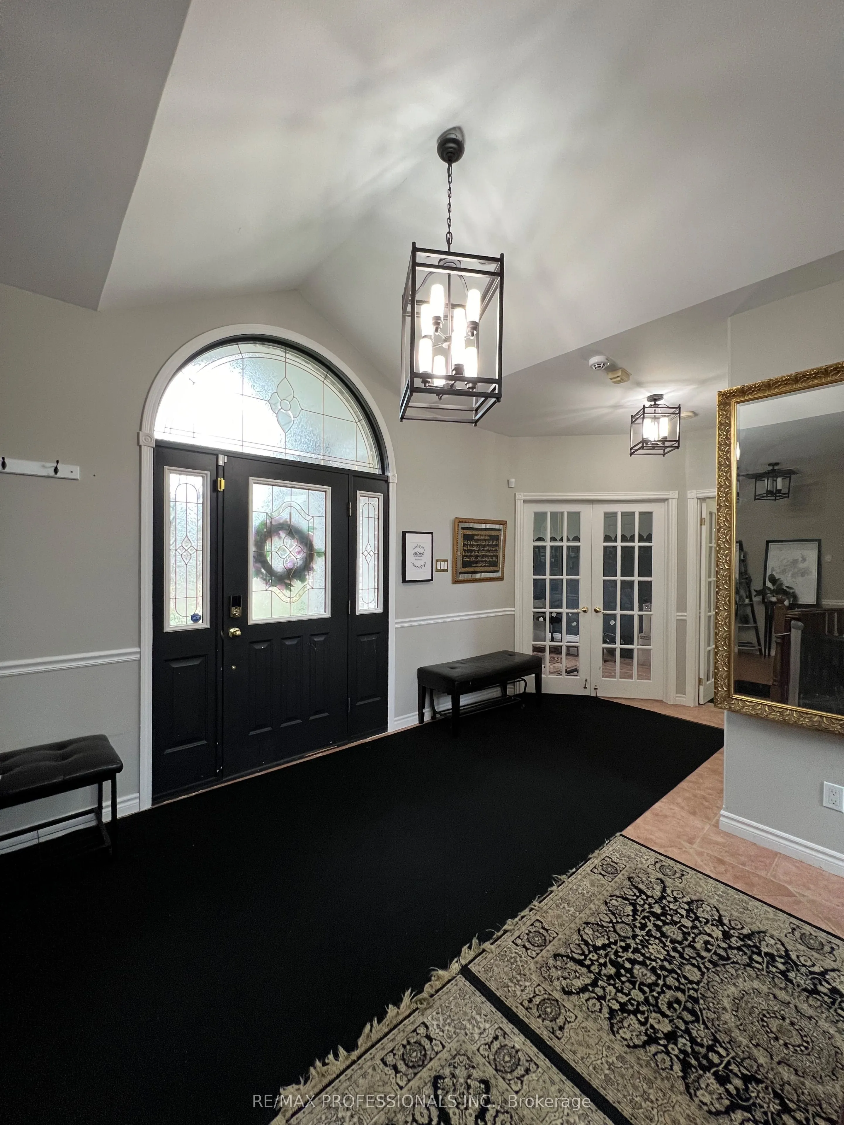 12 Deer Run Crescent