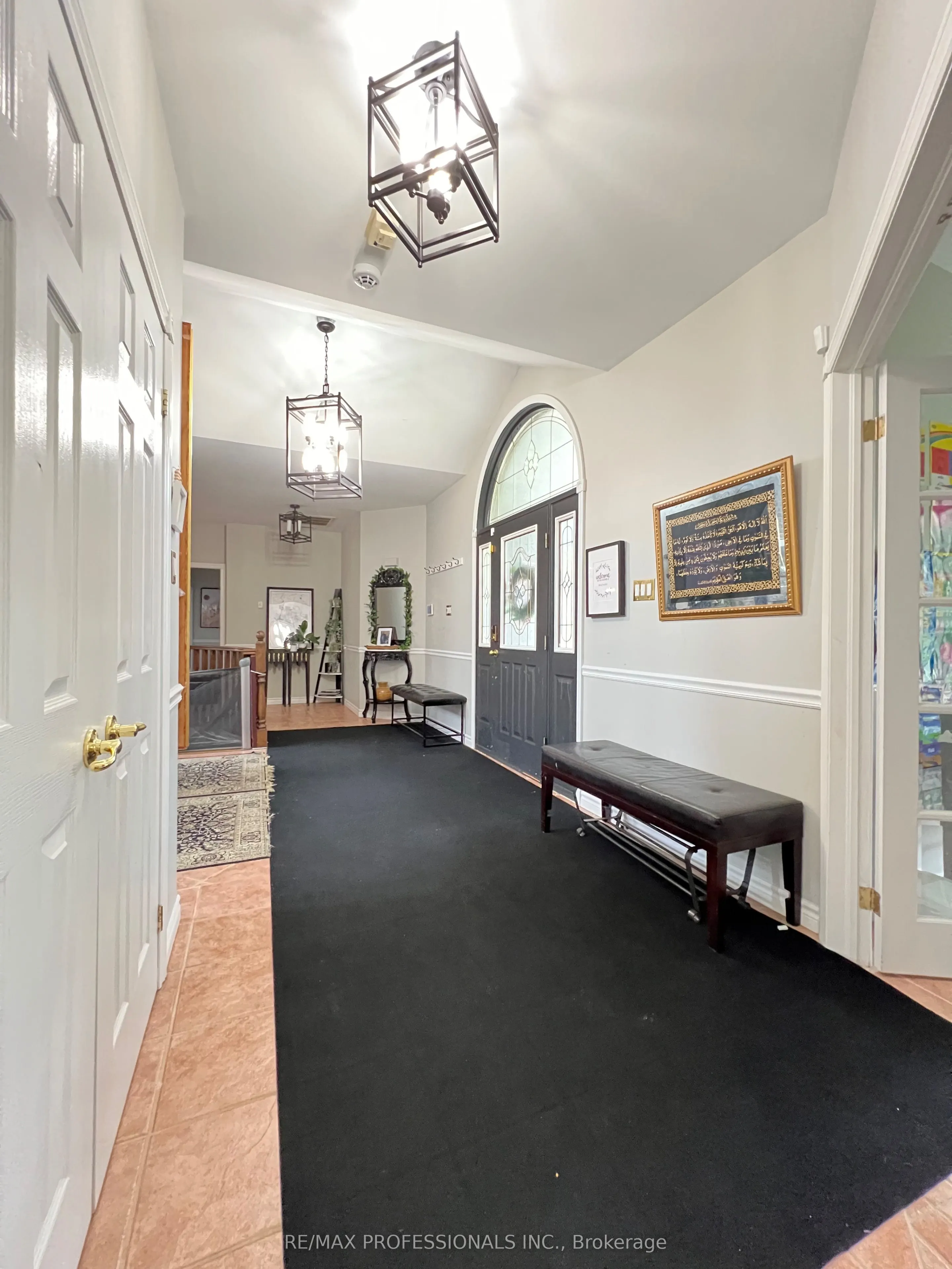 12 Deer Run Crescent