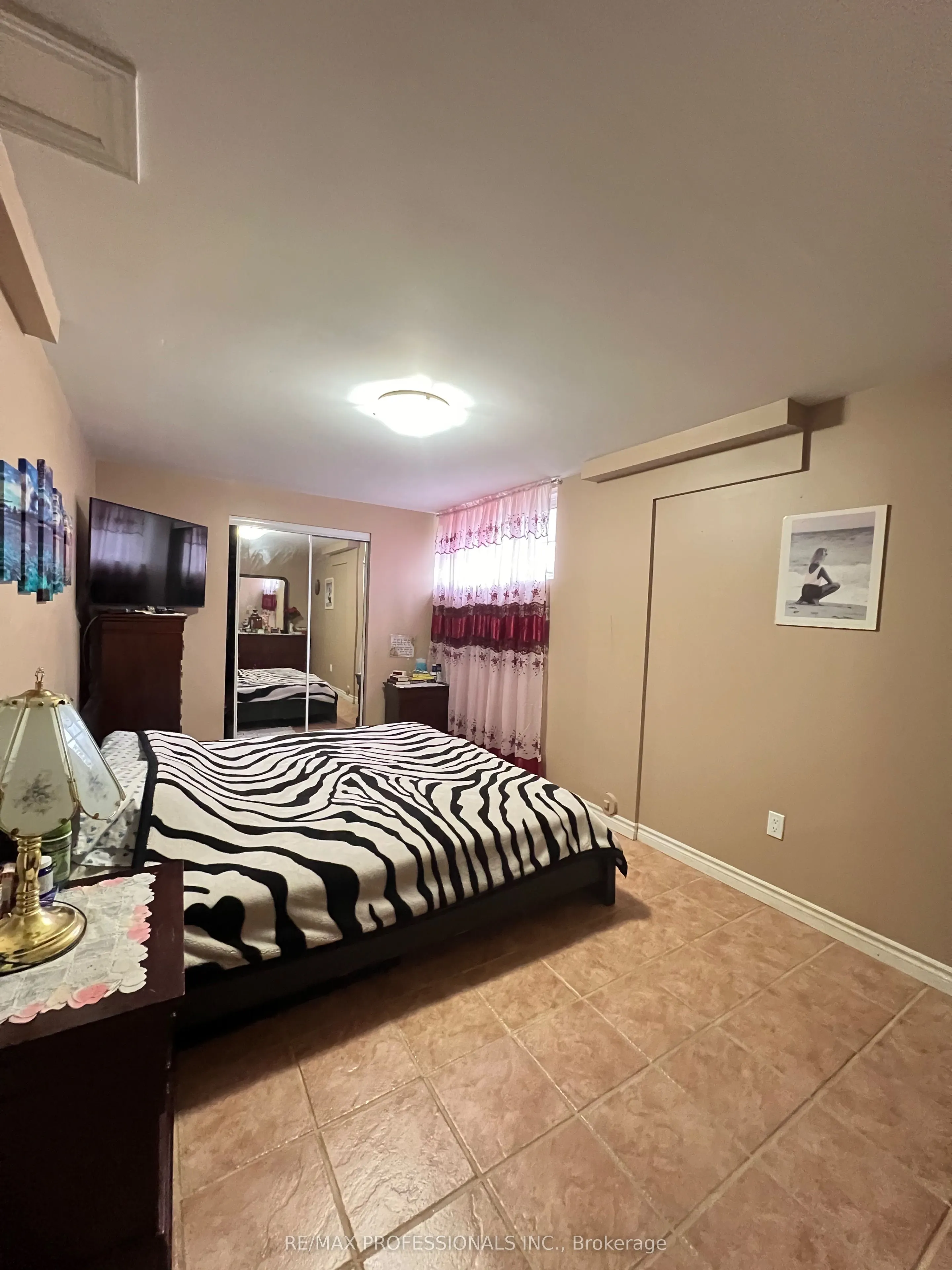 12 Deer Run Crescent