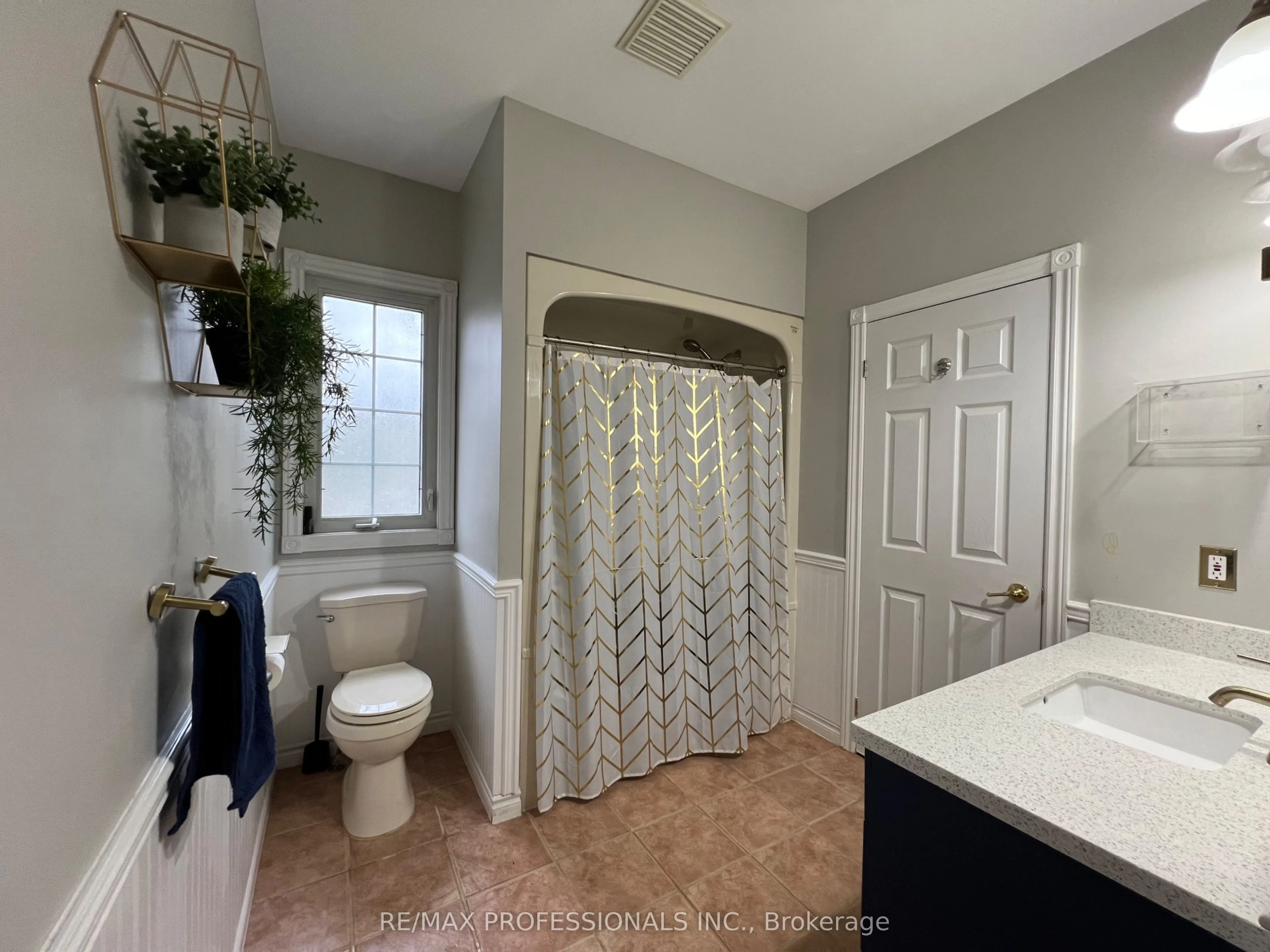 12 Deer Run Crescent
