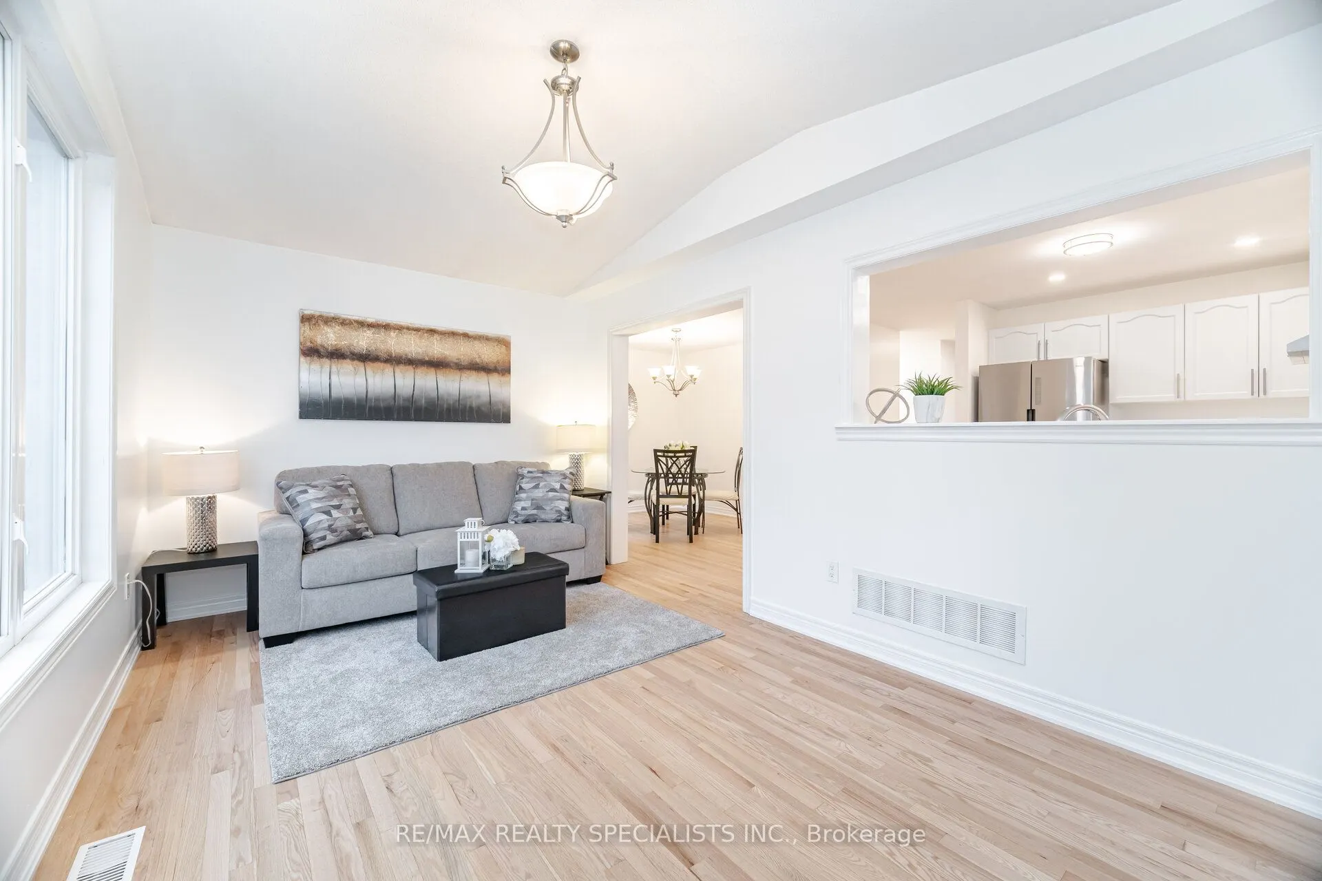 238 Giddings Crescent