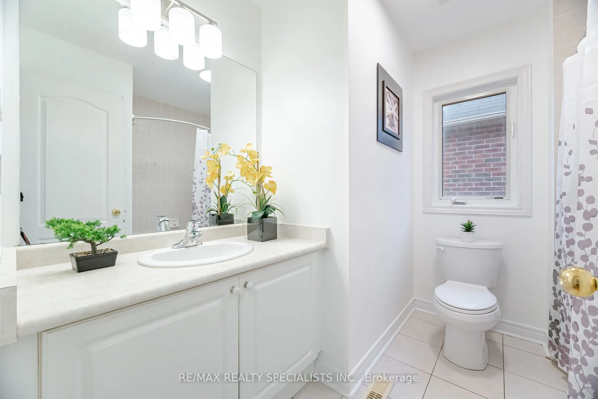 238 Giddings Crescent