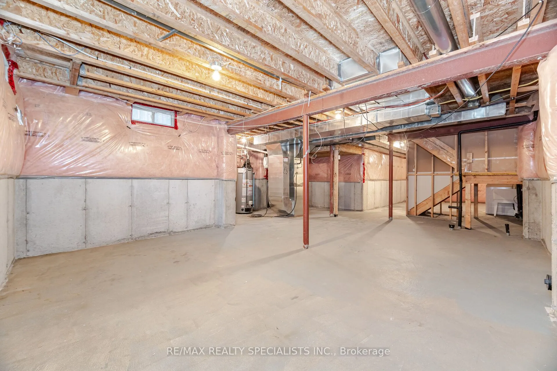 238 Giddings Crescent