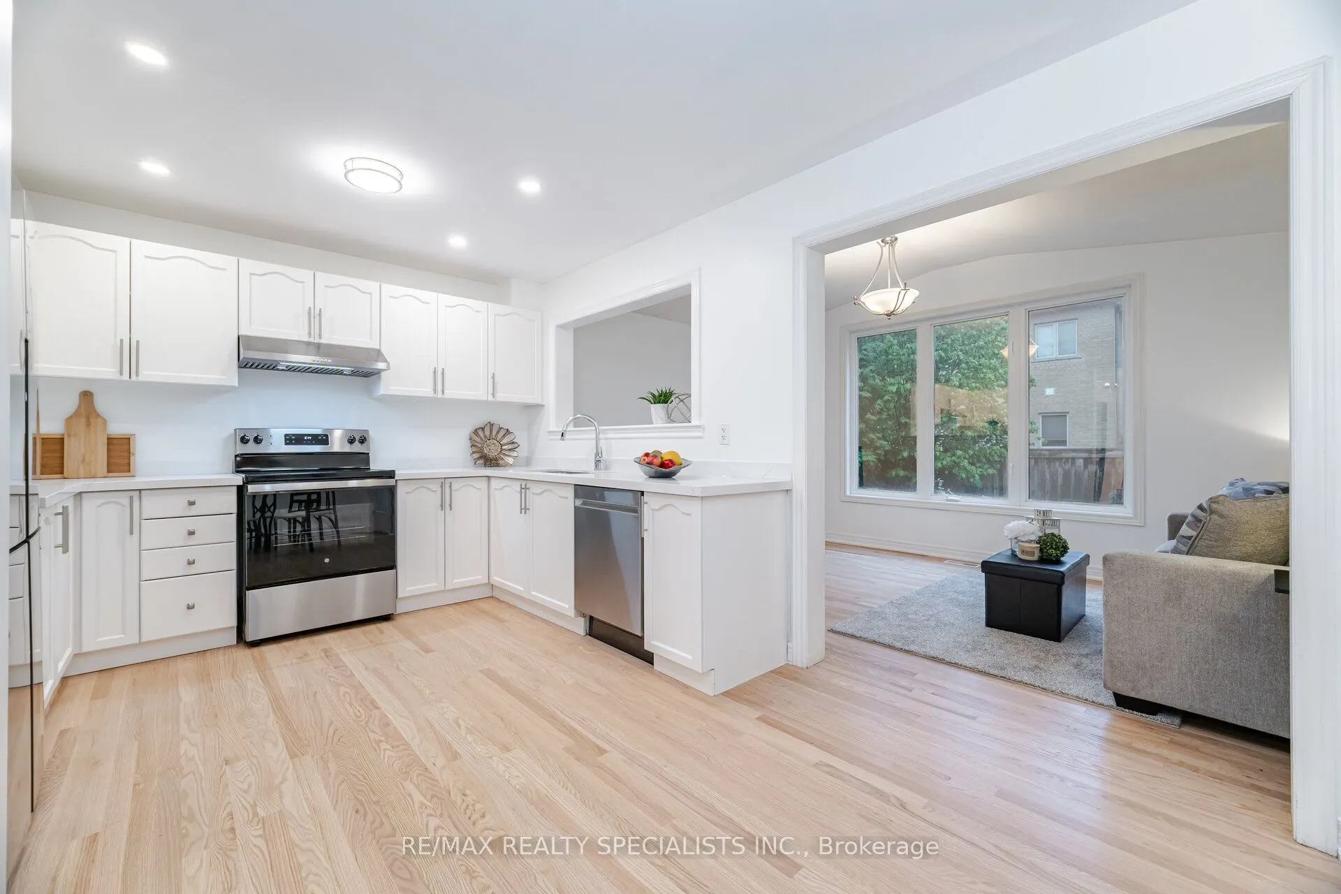 238 Giddings Crescent