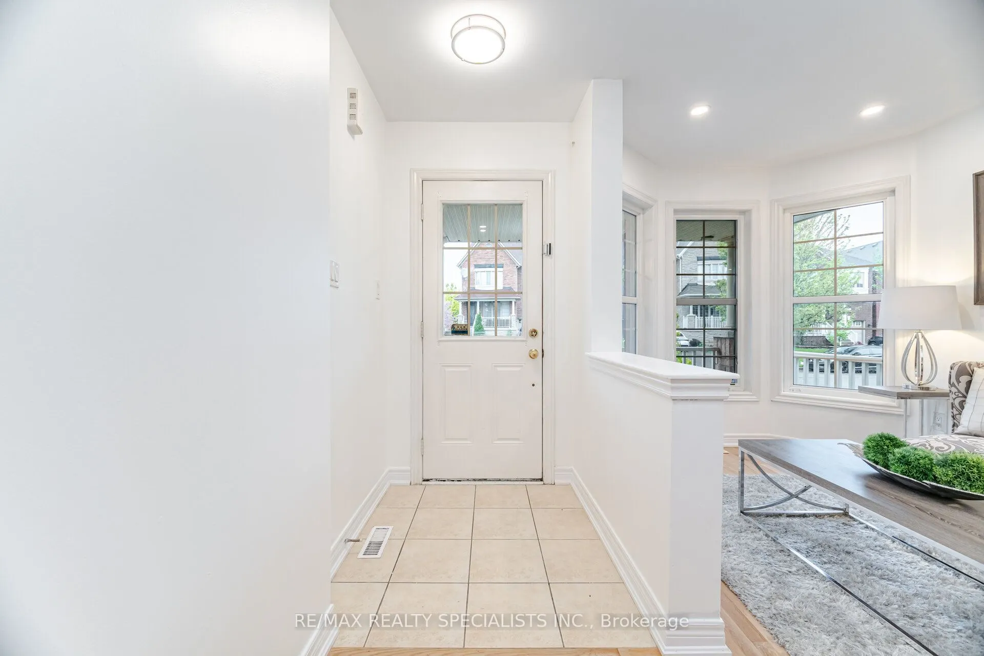 238 Giddings Crescent