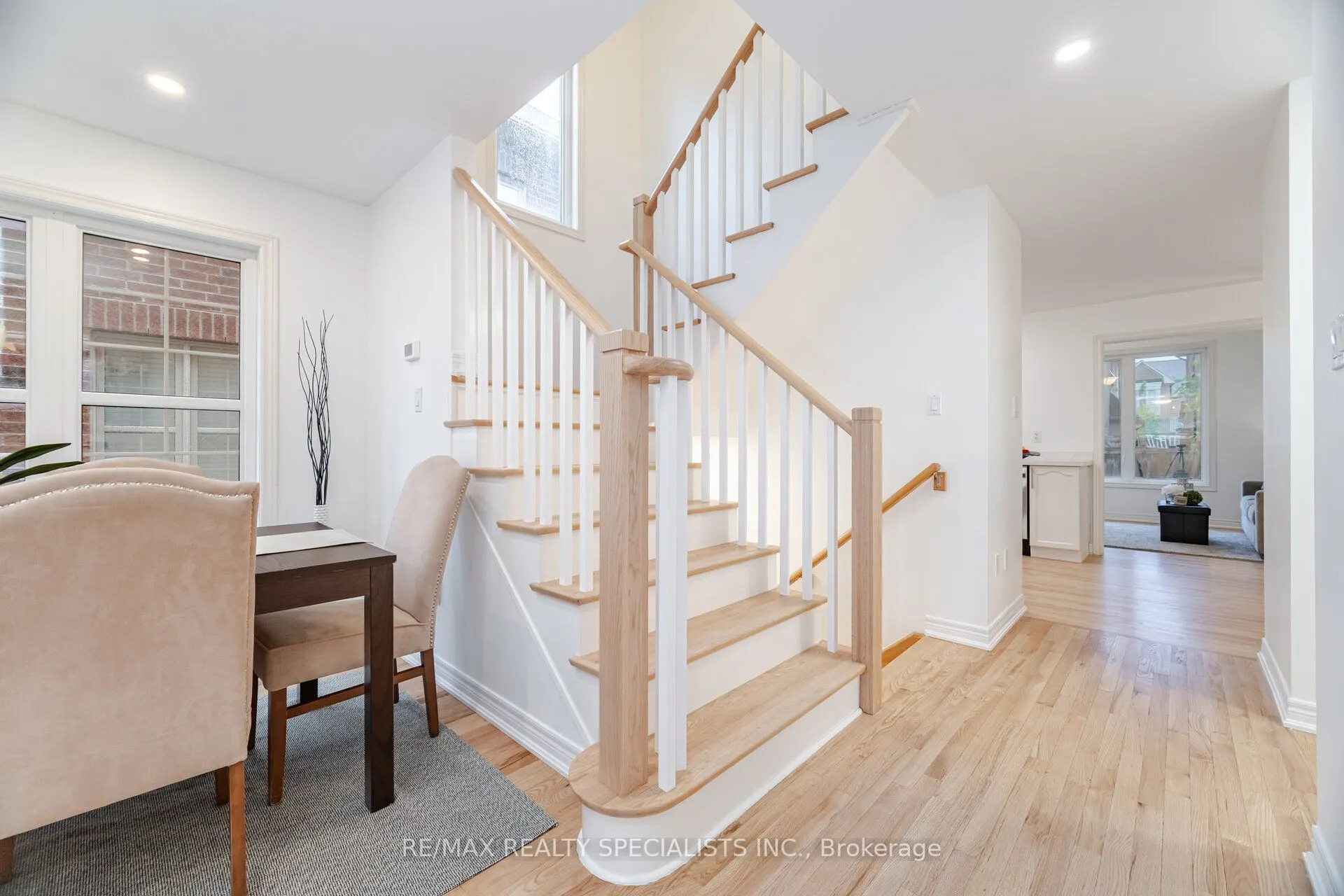 238 Giddings Crescent