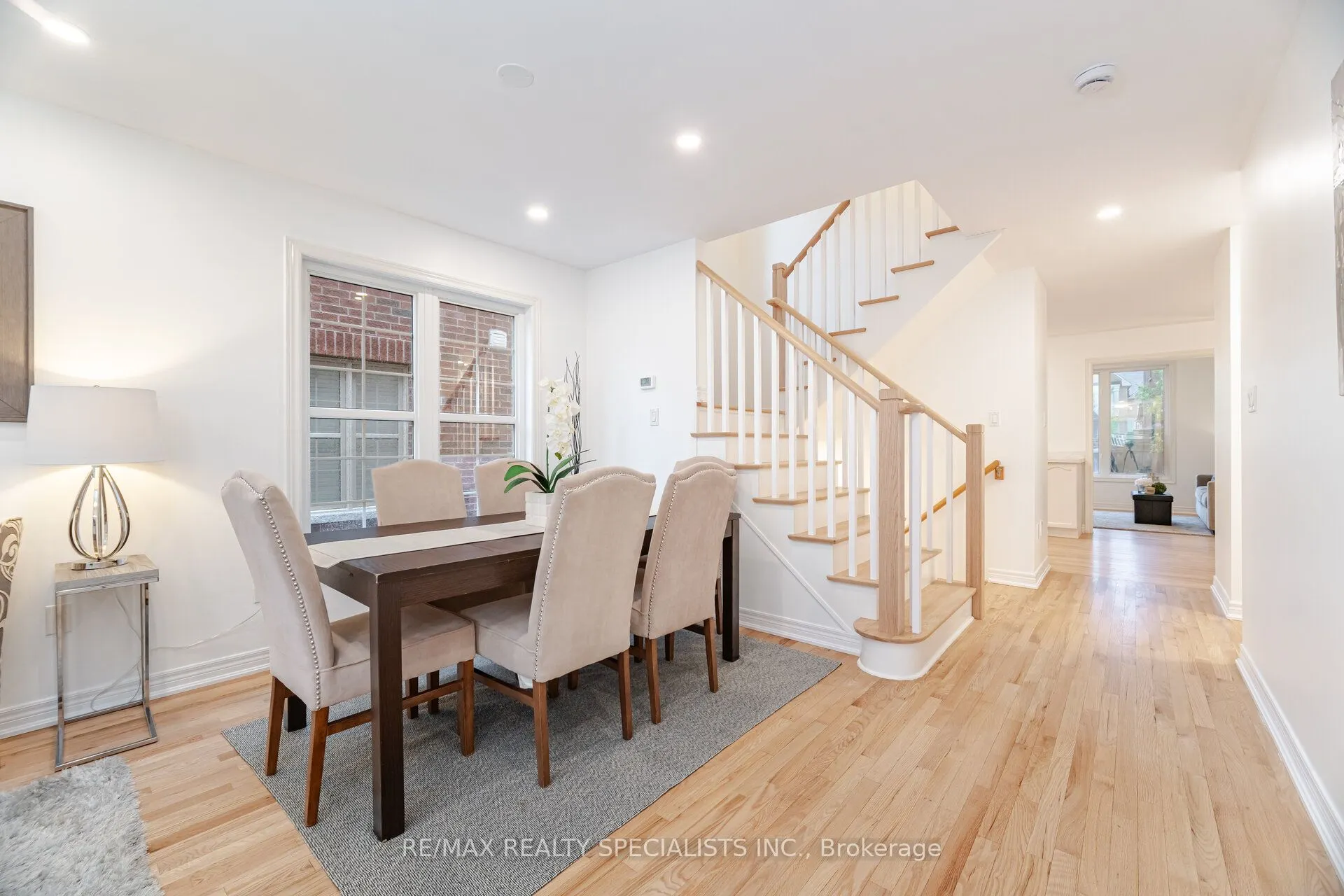 238 Giddings Crescent