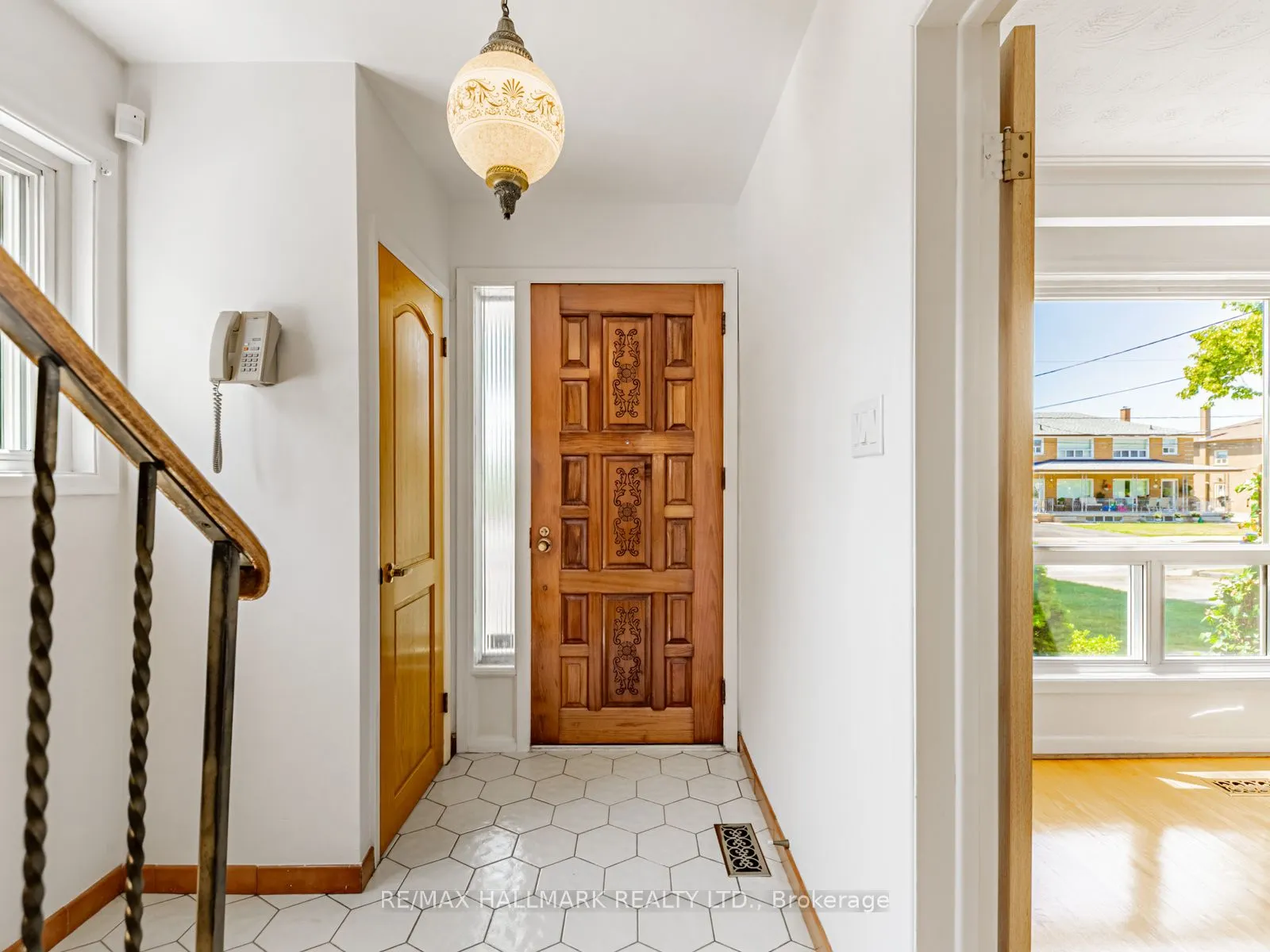 31 Woodenhill Court