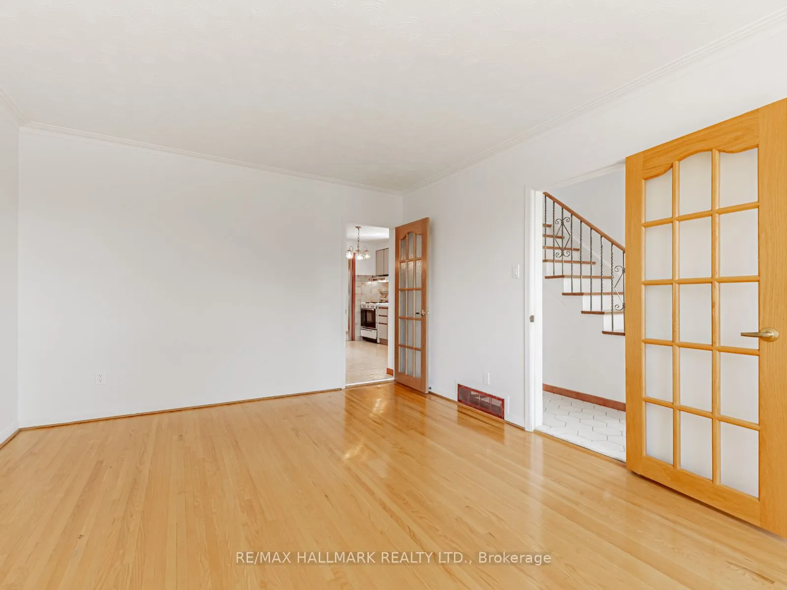 31 Woodenhill Court