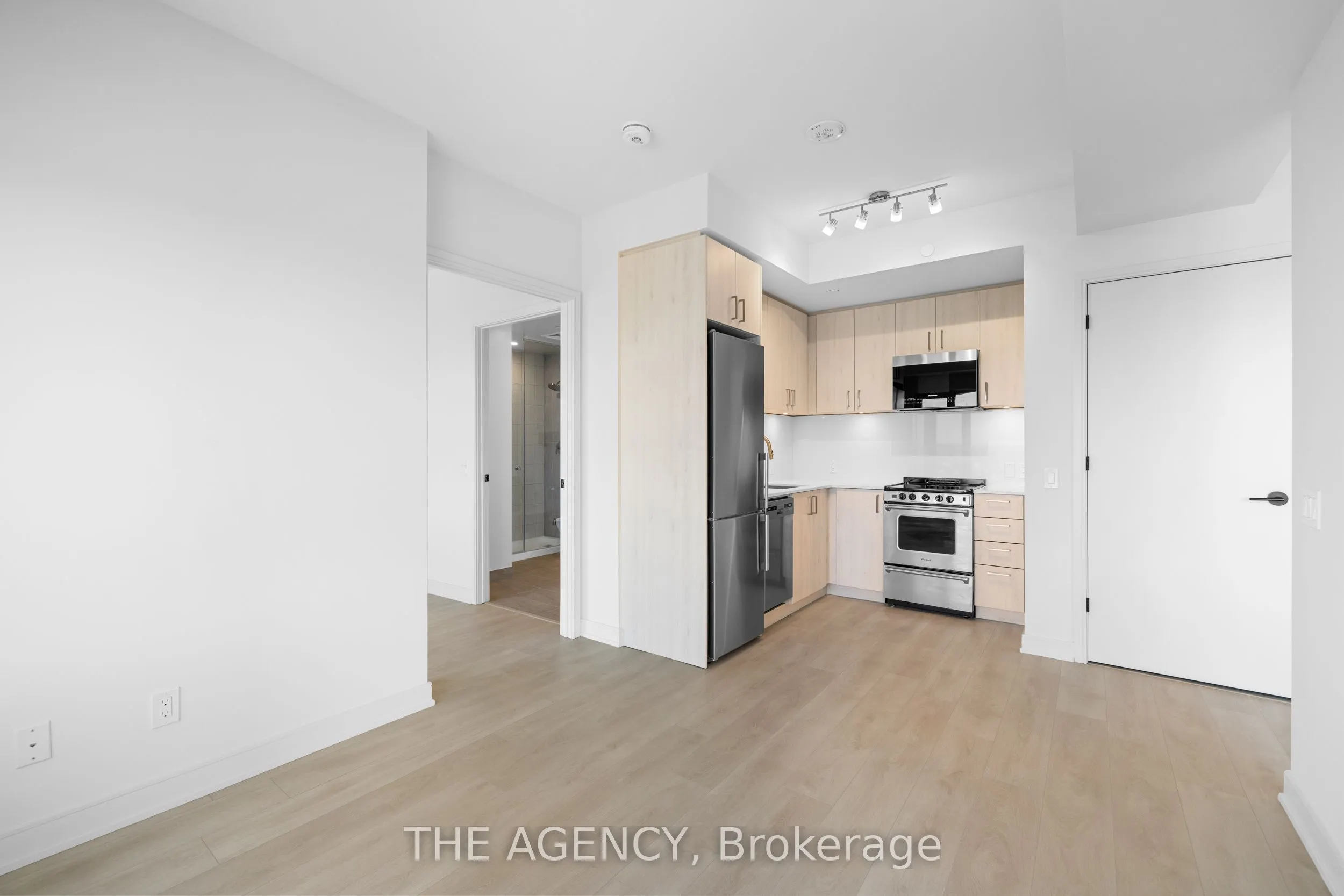 8010 DERRY Road, #1009
