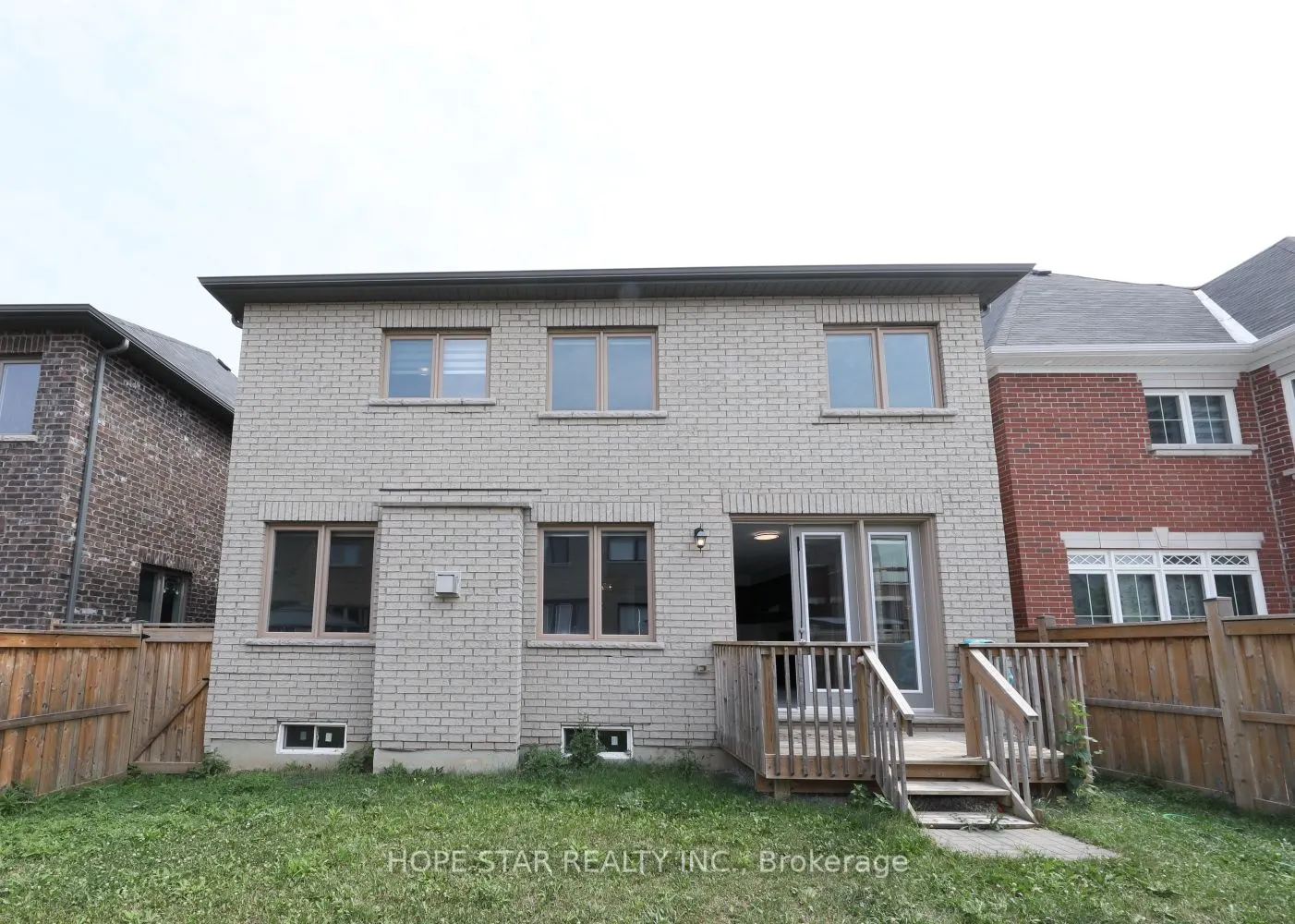23 Argelia Crescent