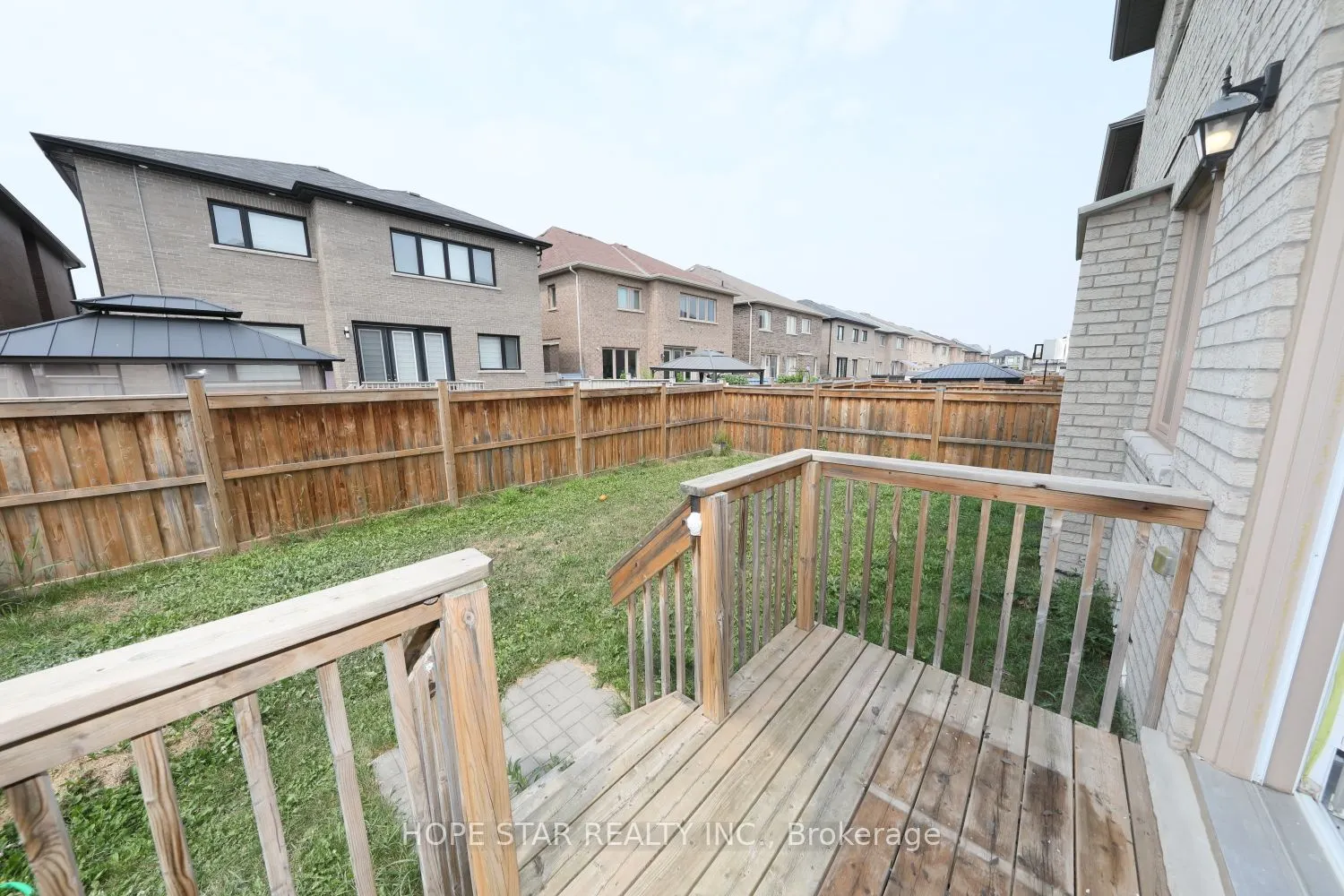 23 Argelia Crescent