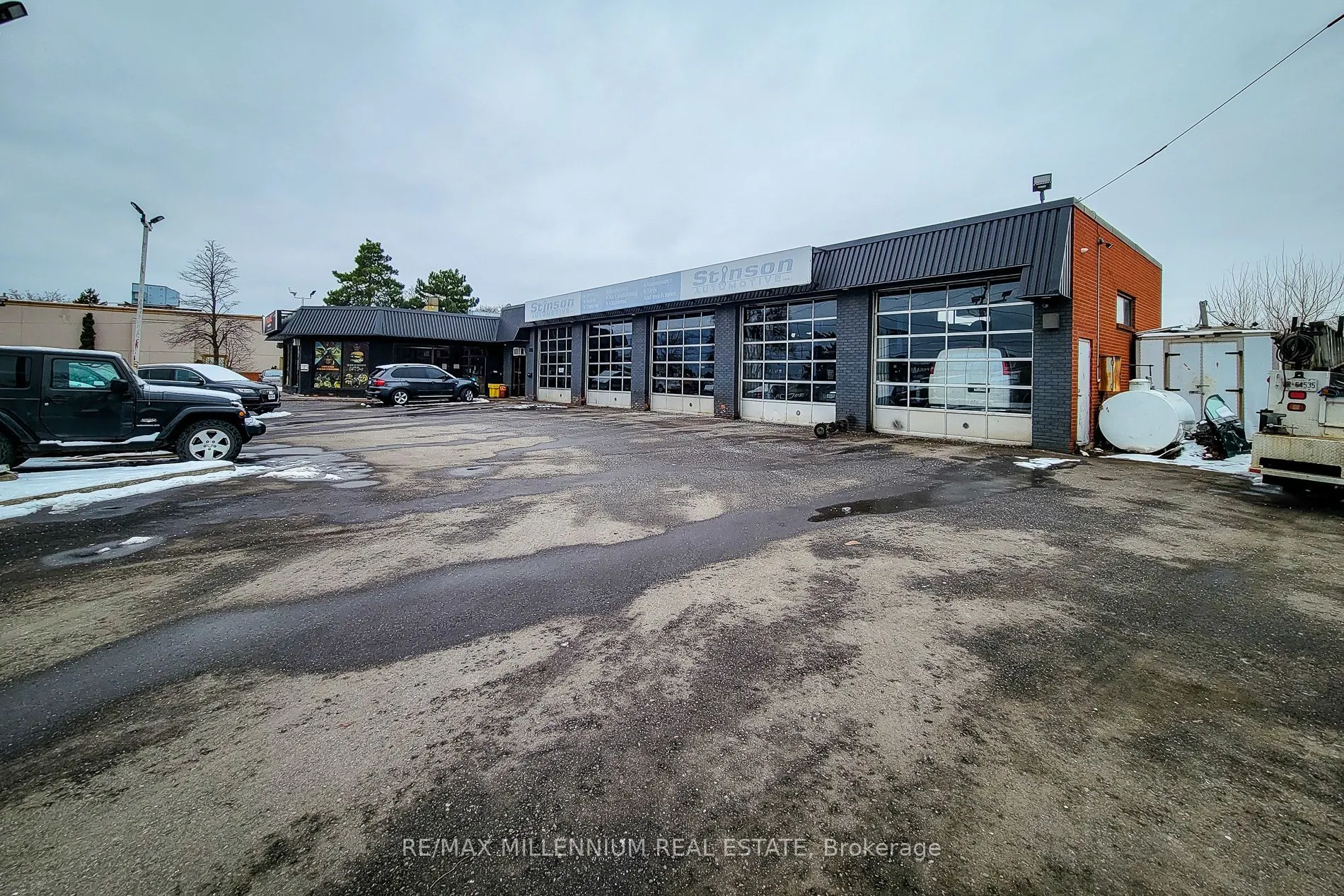 2121 Dundas Street E, #1