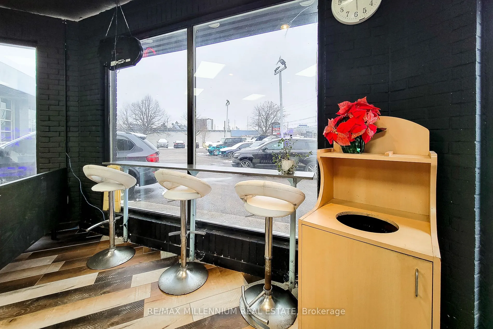 2121 Dundas Street E, #1