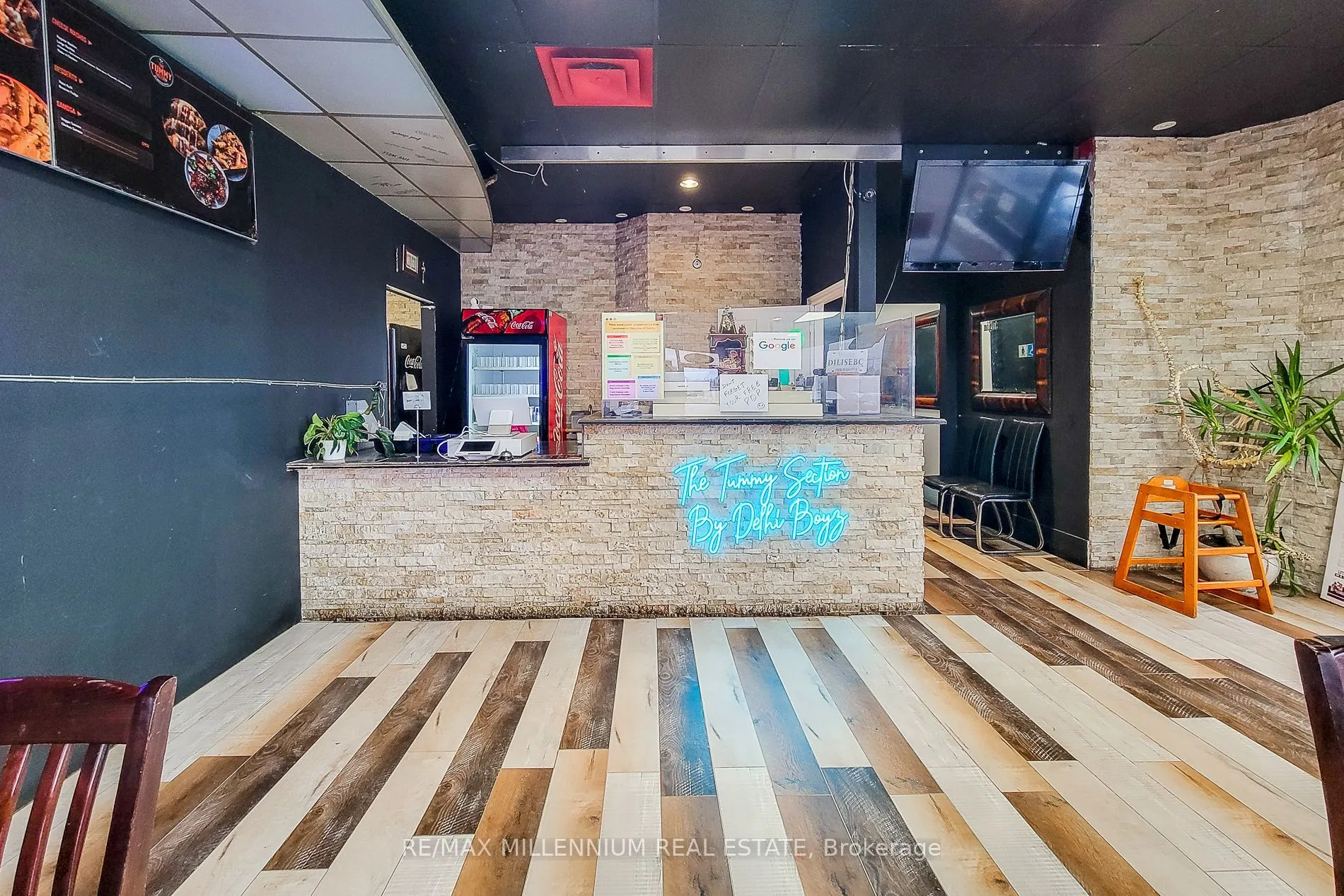2121 Dundas Street E, #1