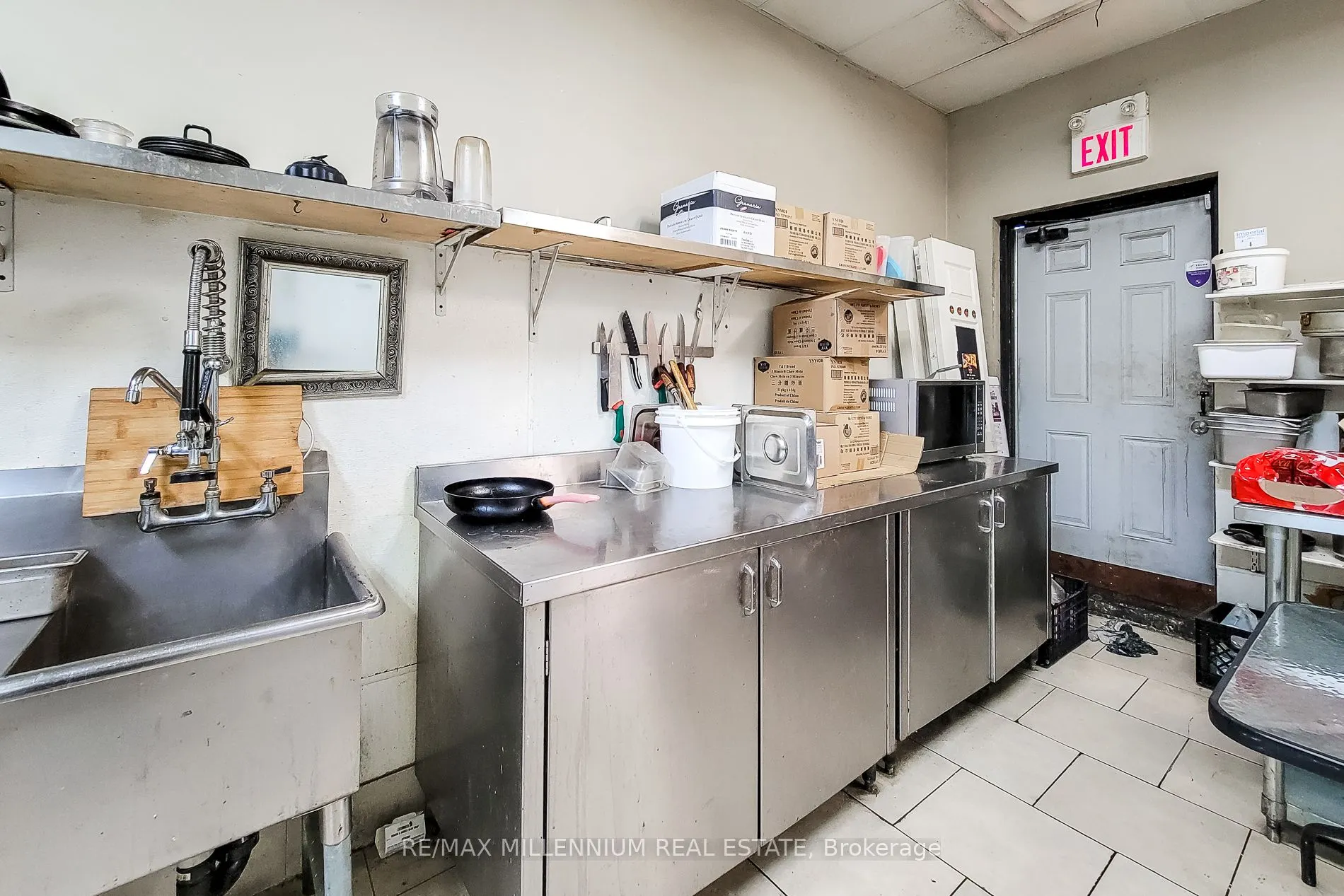2121 Dundas Street E, #1