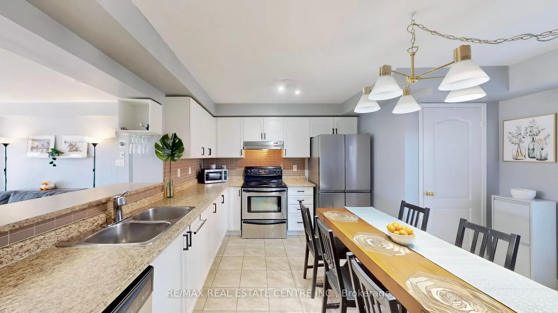 3335 Thomas Street, #5