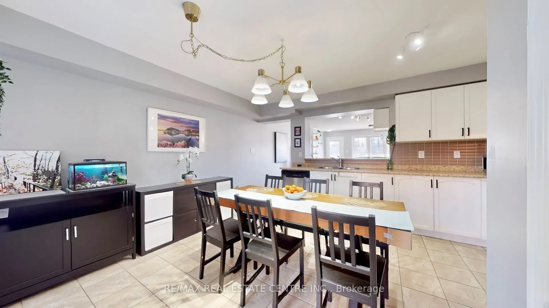 3335 Thomas Street, #5