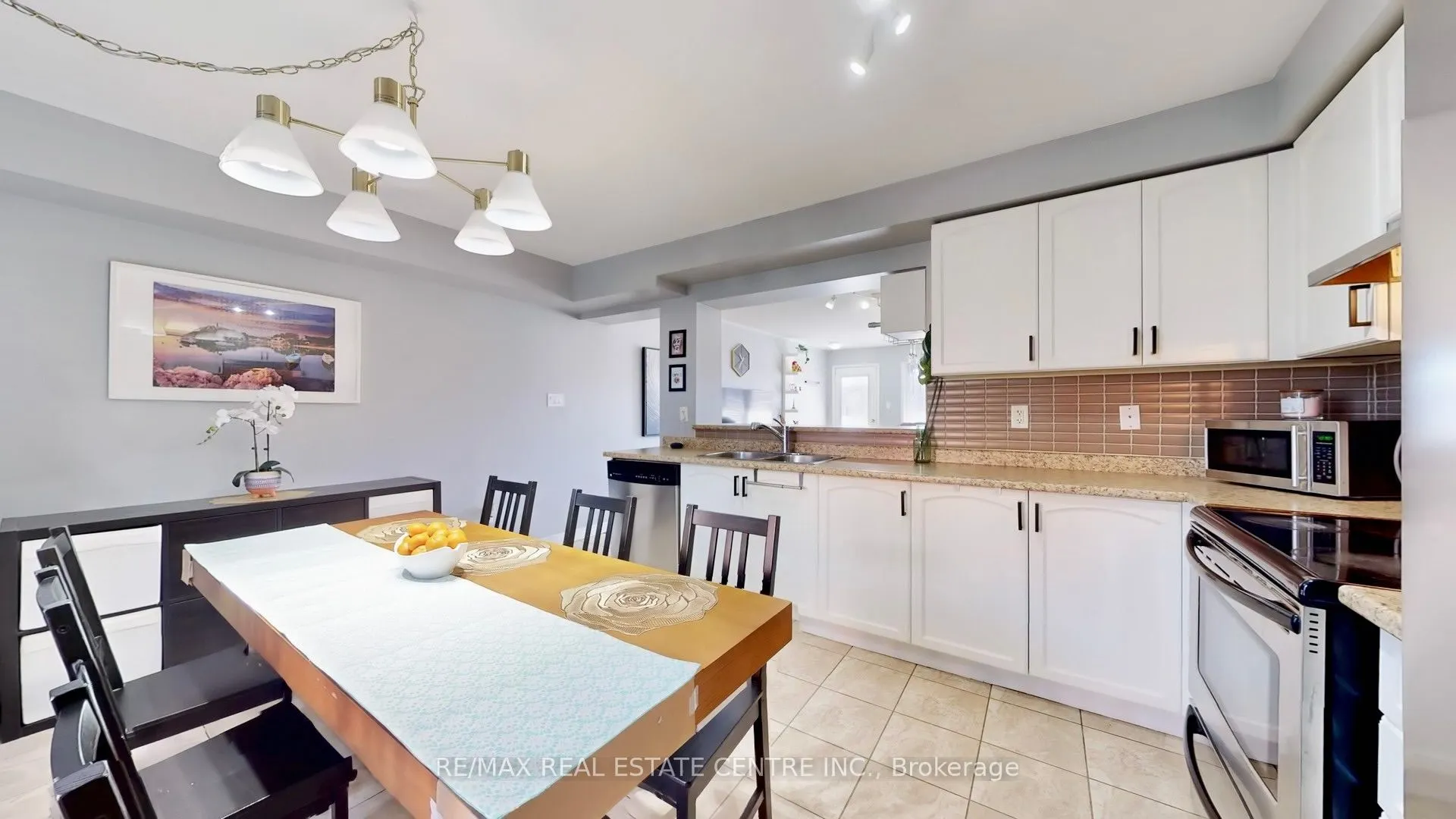3335 Thomas Street, #5