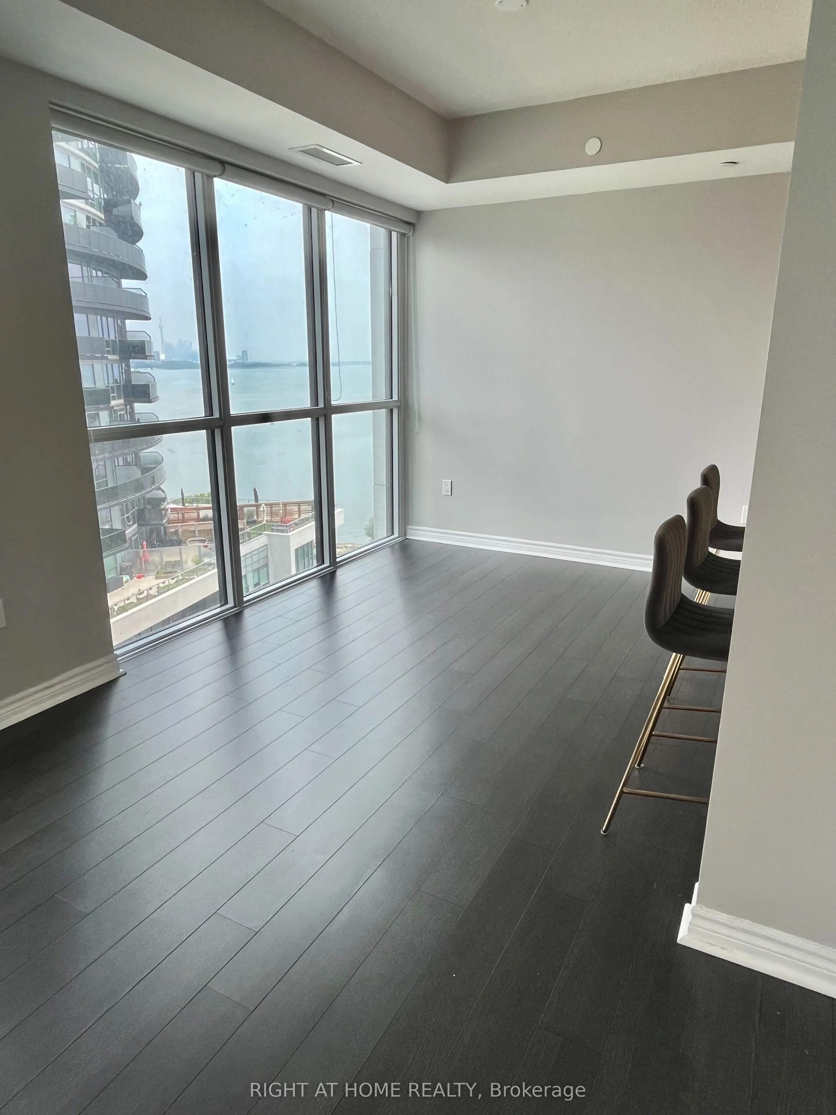 39 Annie Craig Drive, #1107