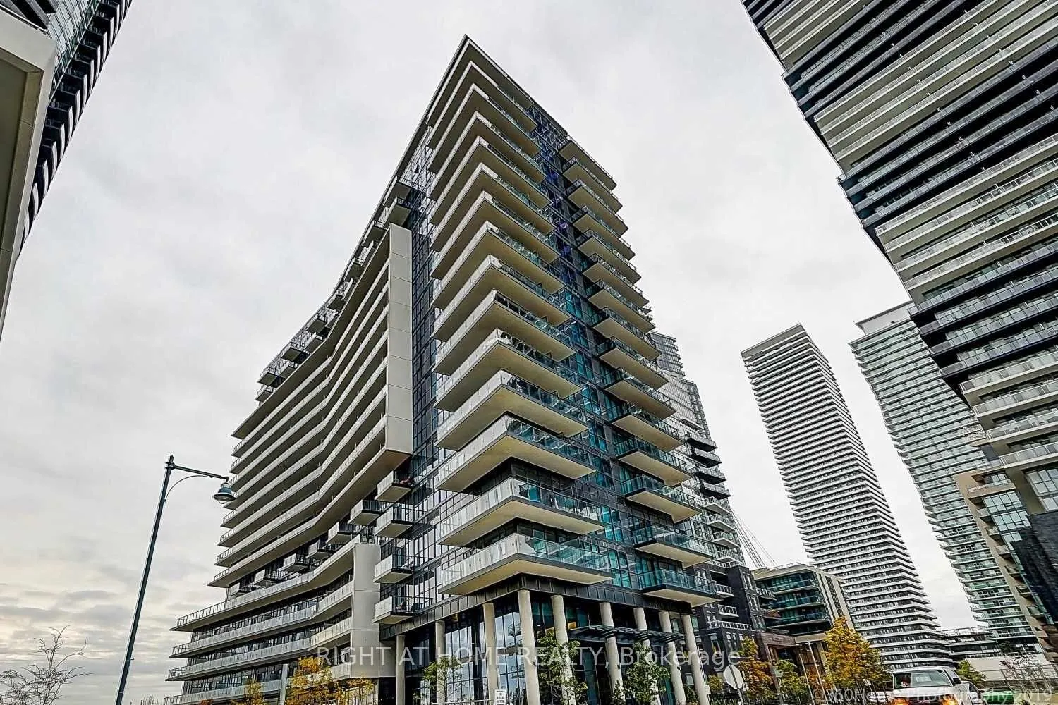 39 Annie Craig Drive, #1107