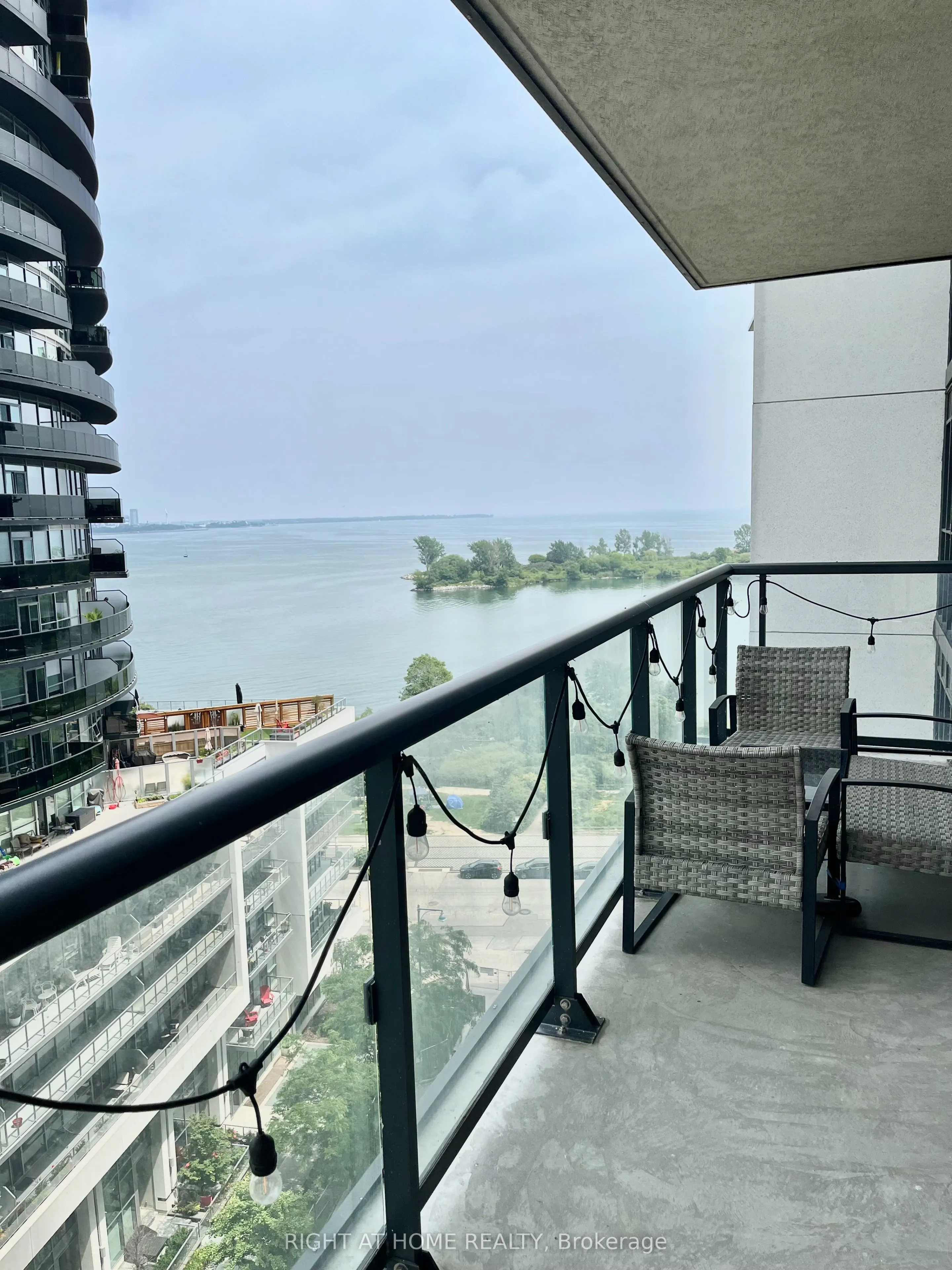 39 Annie Craig Drive, #1107