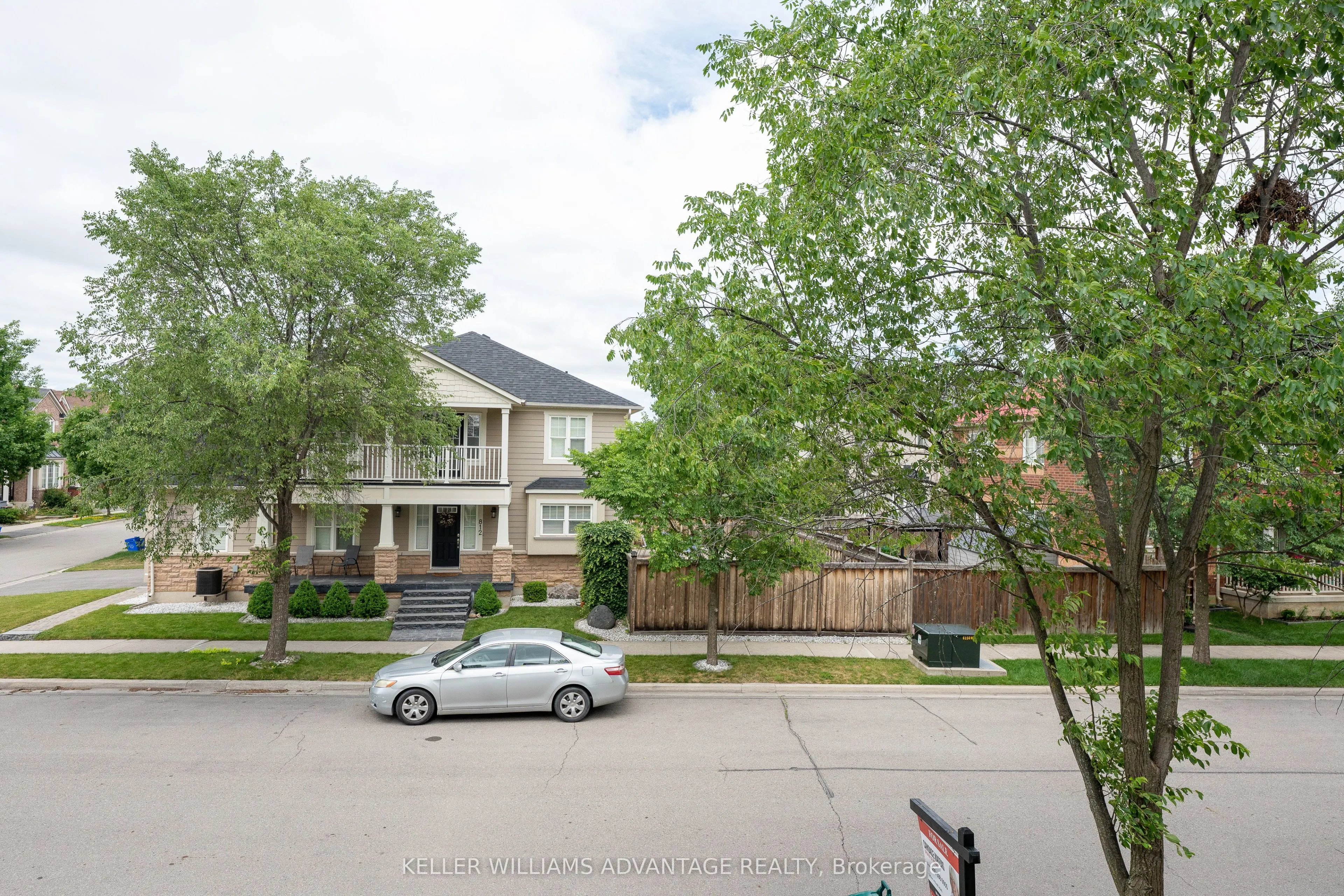 942 Burgess Gardens
