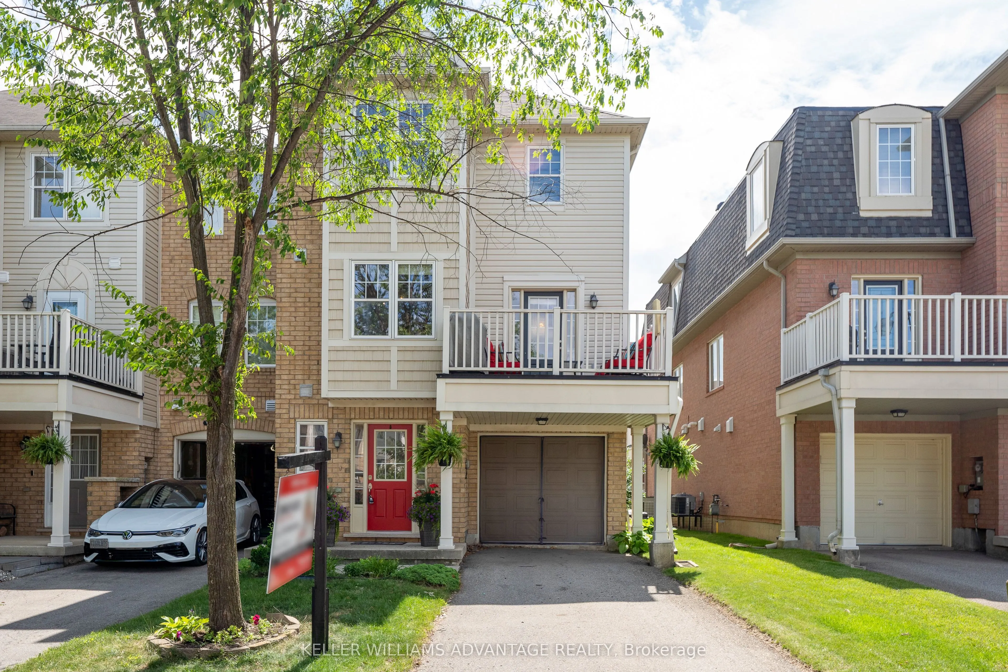 942 Burgess Gardens