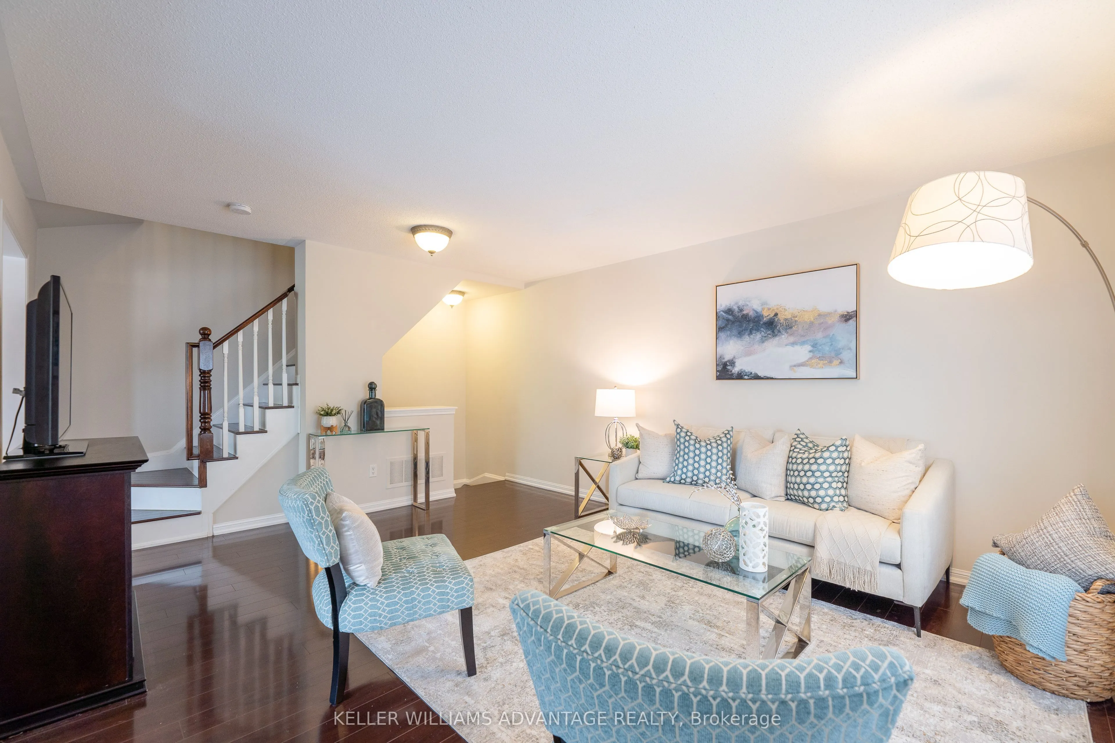 942 Burgess Gardens