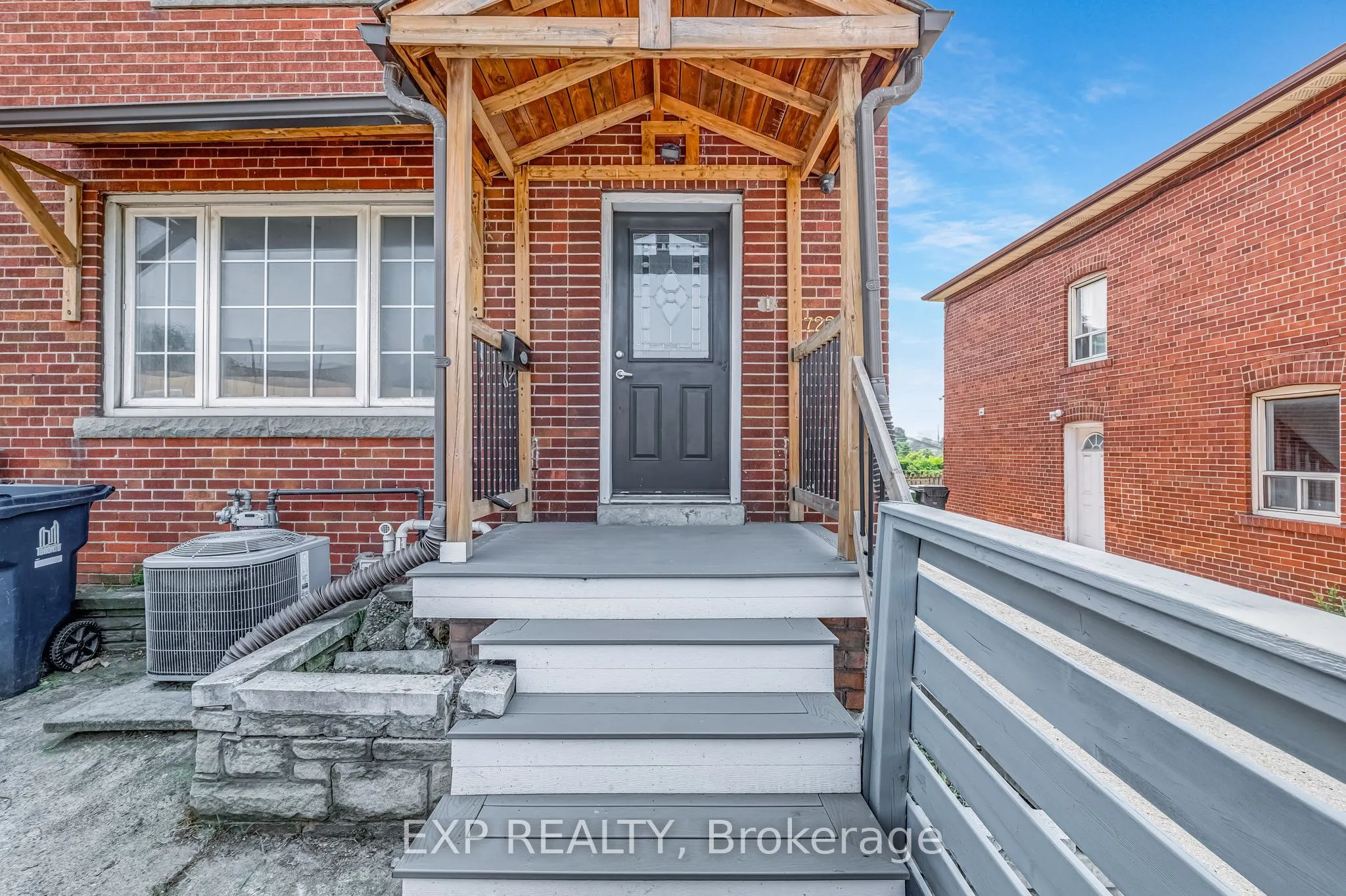 722 Weston Road