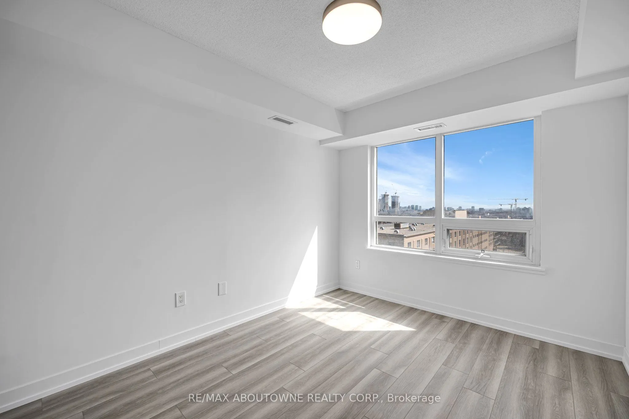1410 Dupont Street, #1105
