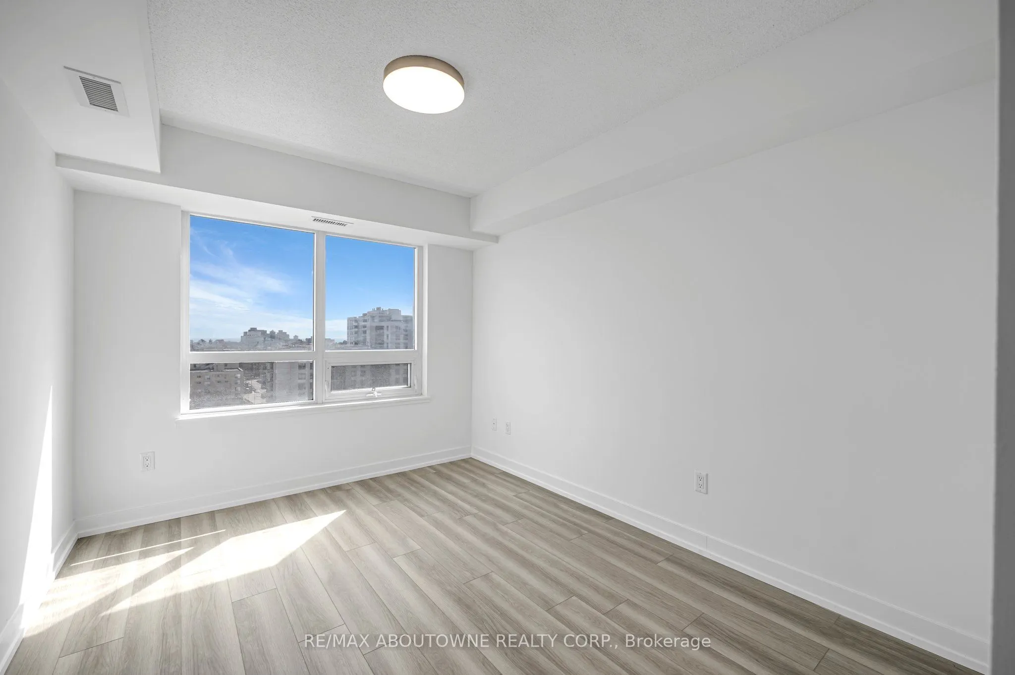 1410 Dupont Street, #1105