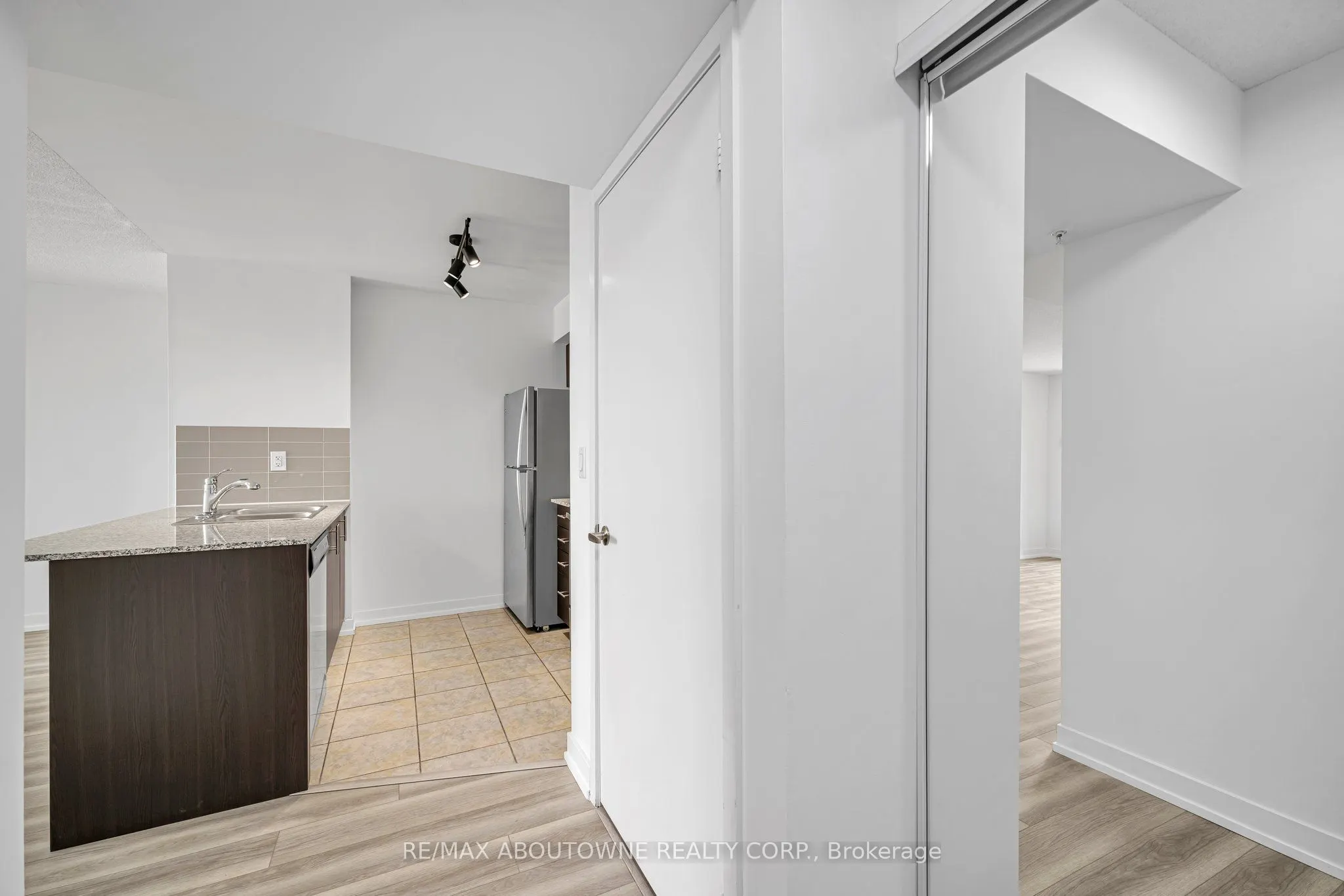 1410 Dupont Street, #1105