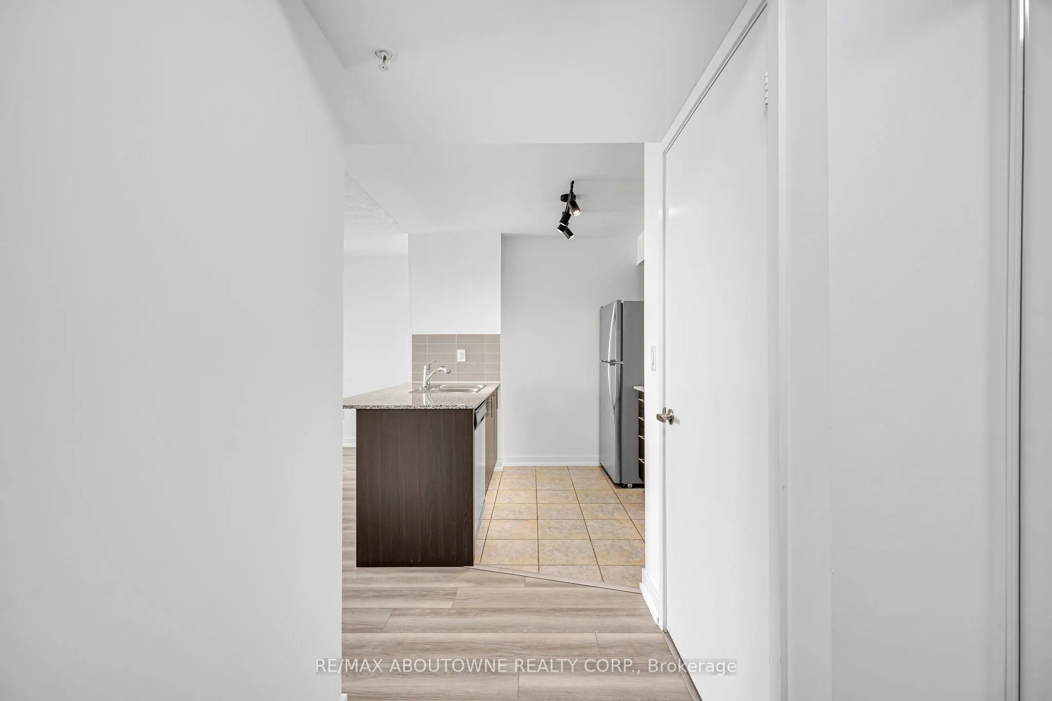 1410 Dupont Street, #1105