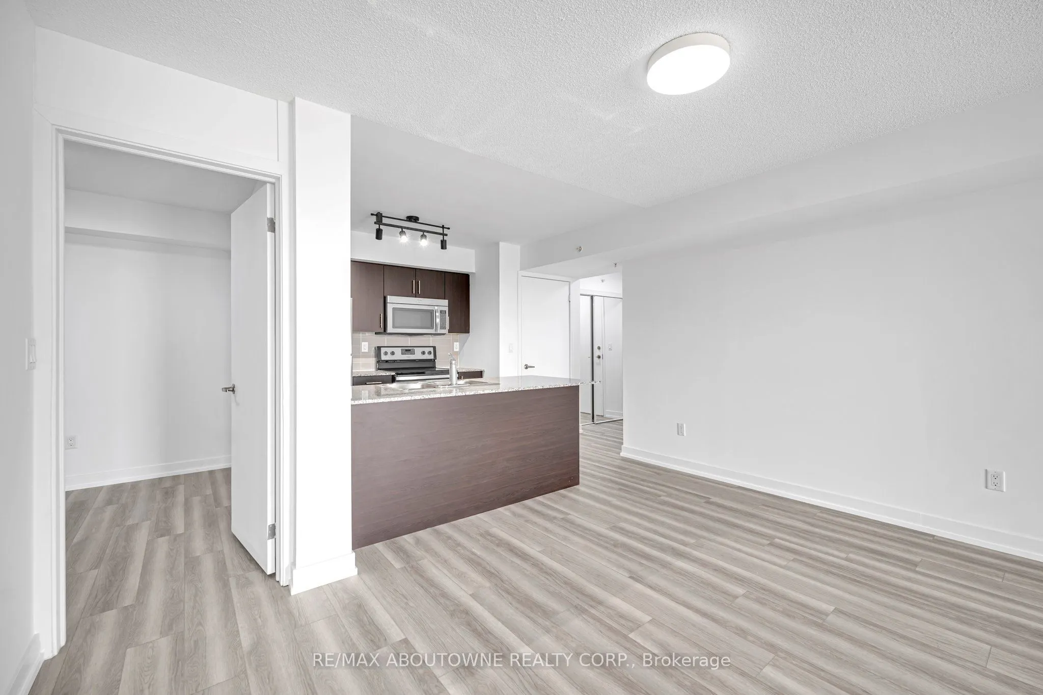 1410 Dupont Street, #1105