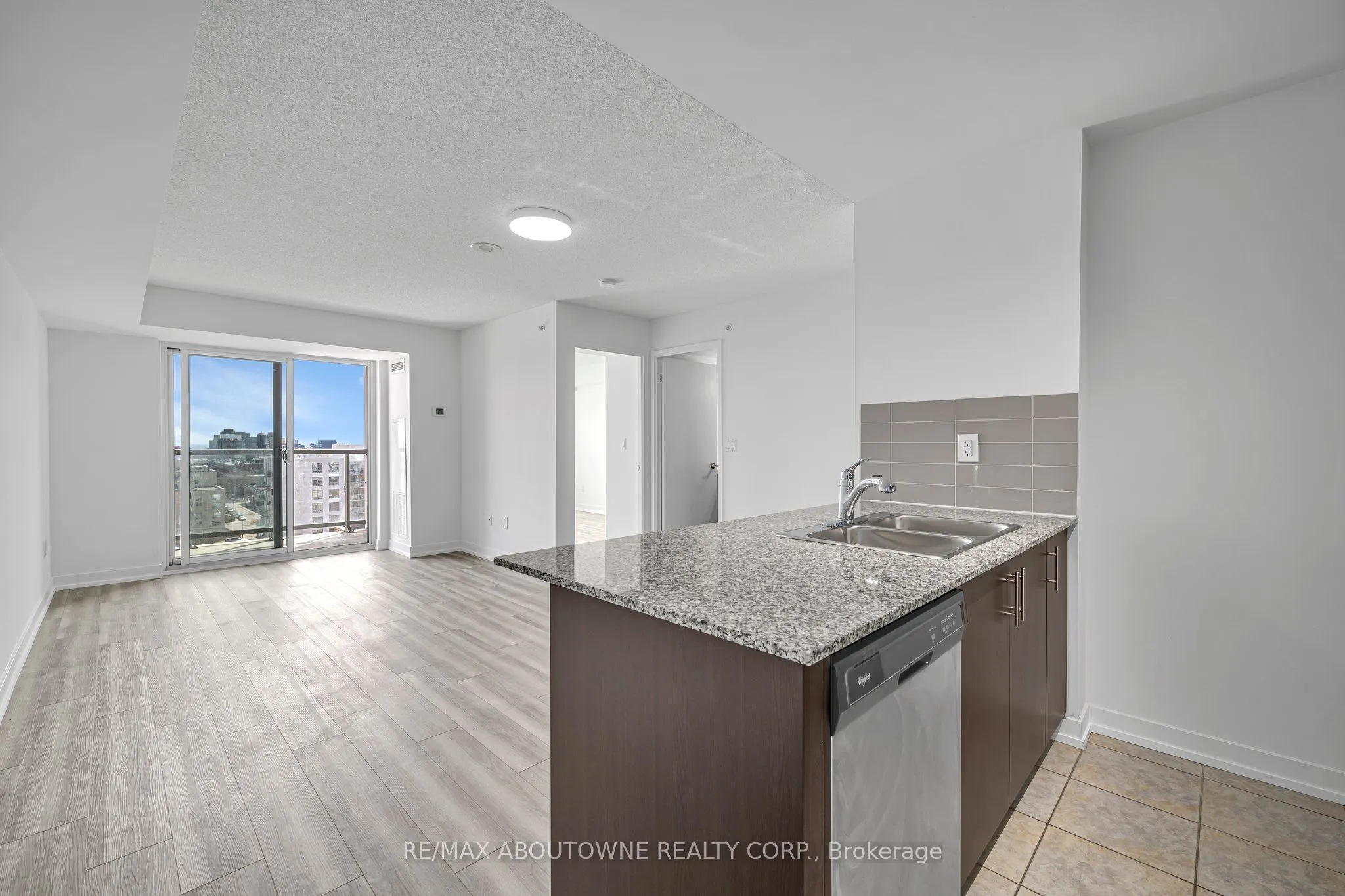 1410 Dupont Street, #1105
