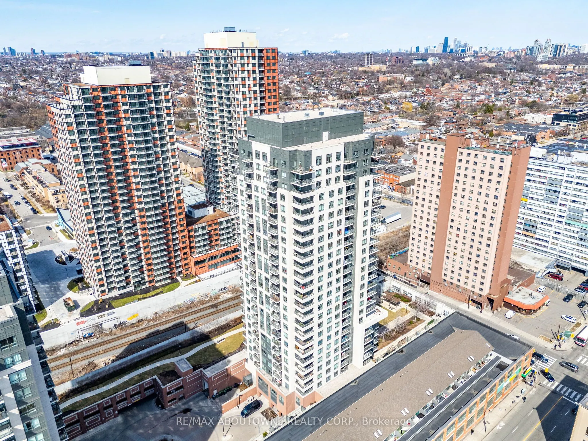 1410 Dupont Street, #1105