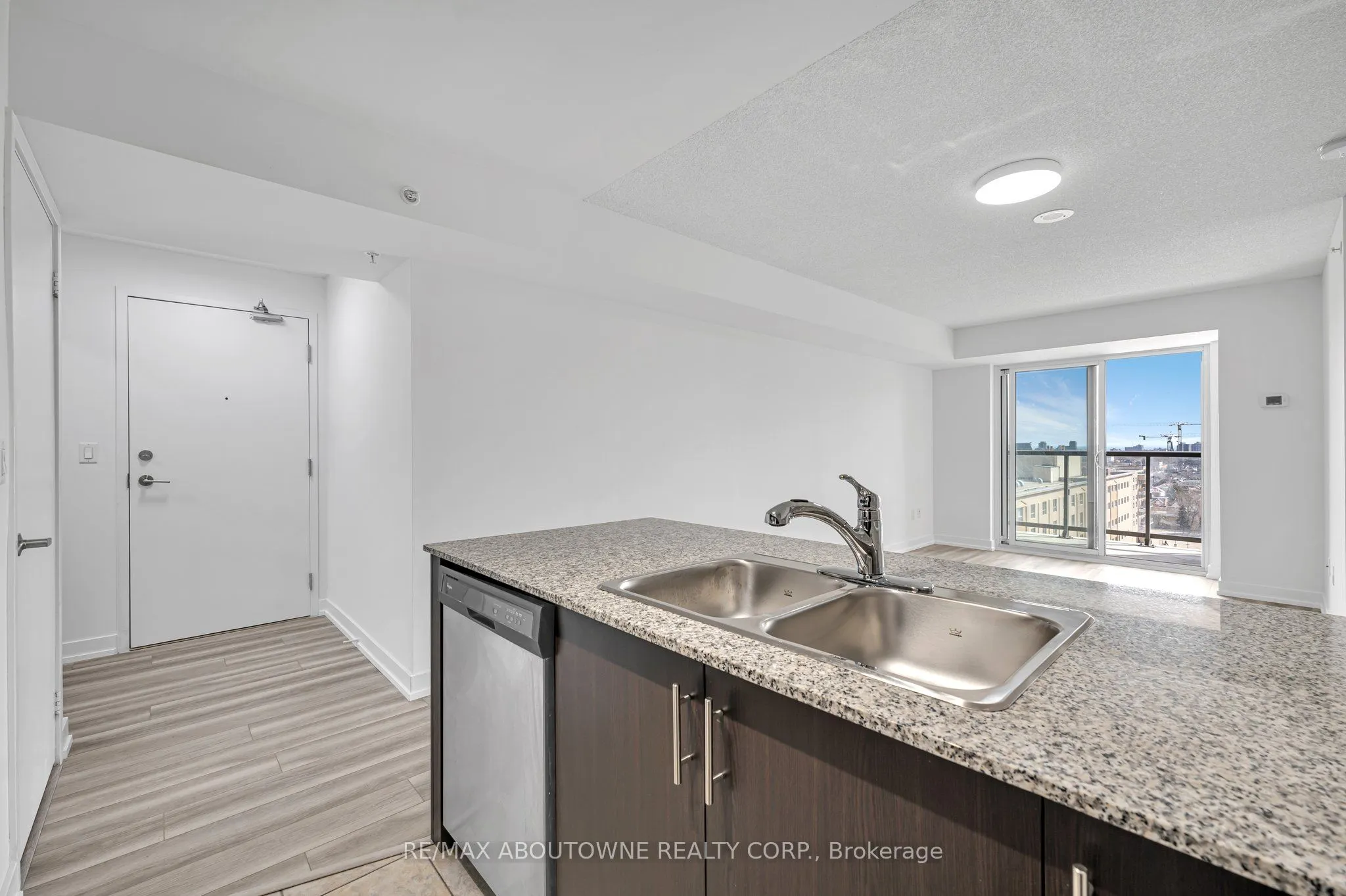 1410 Dupont Street, #1105