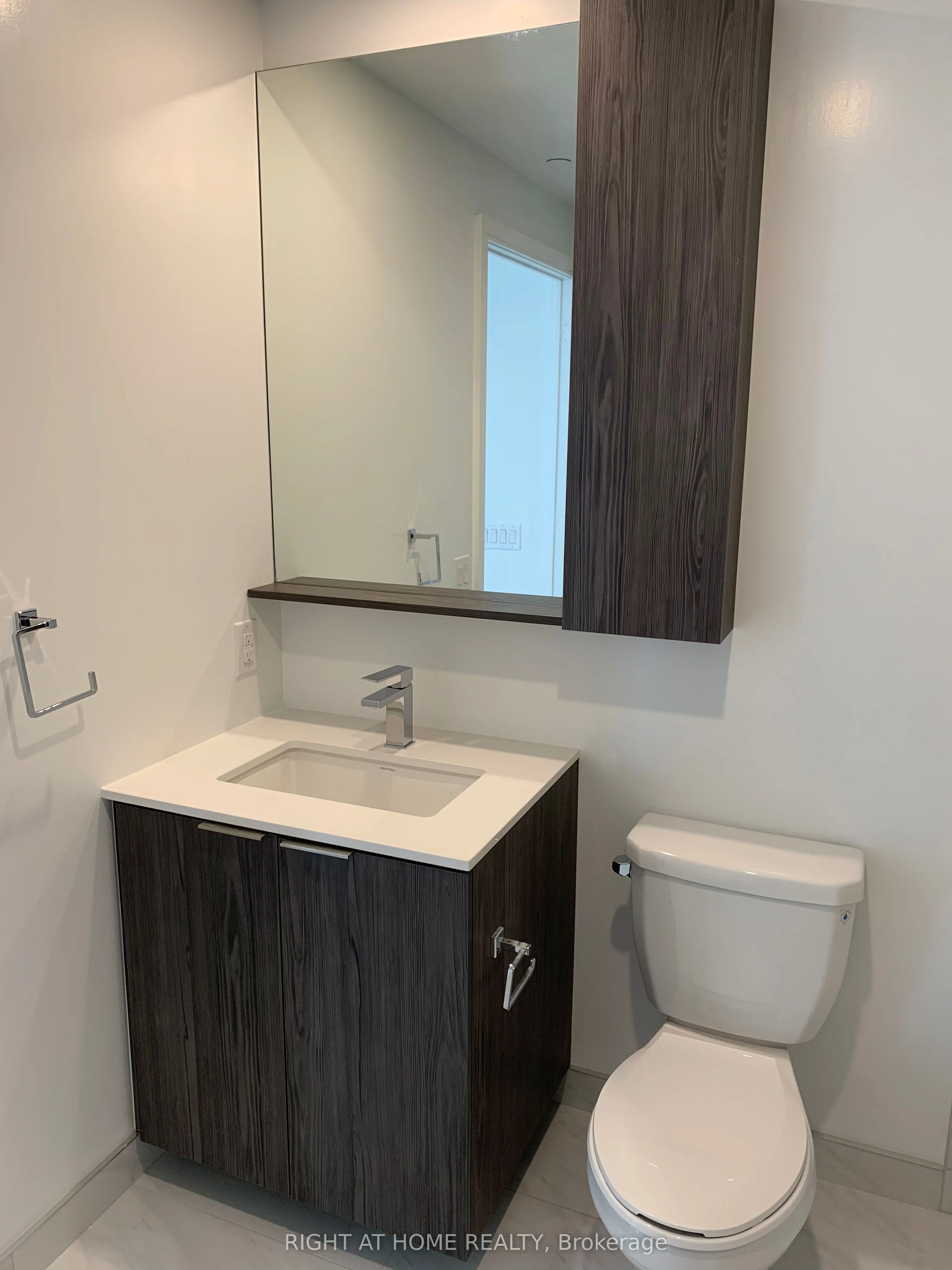 70 ANNIE CRAIG Drive, #2601