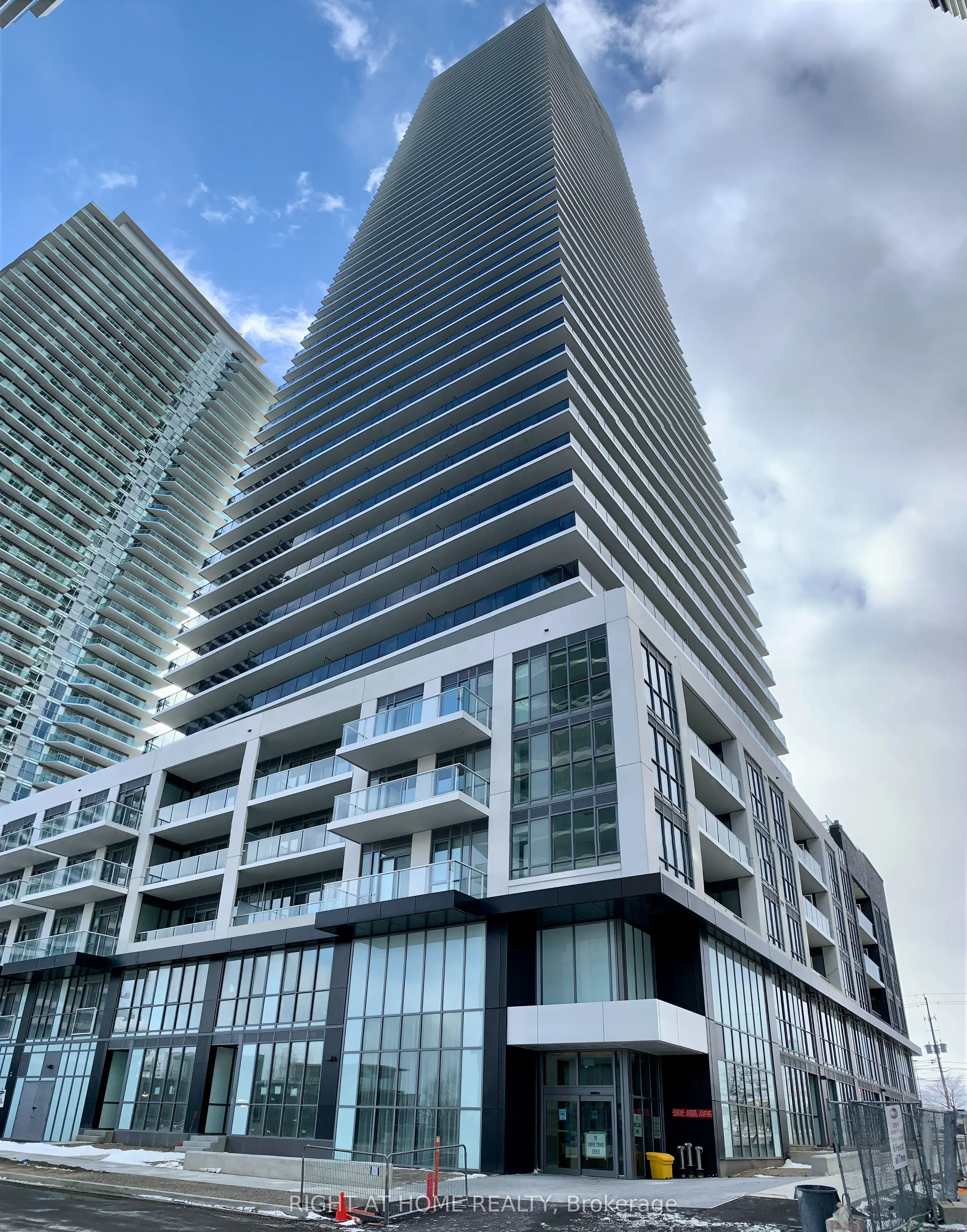 70 ANNIE CRAIG Drive, #2601