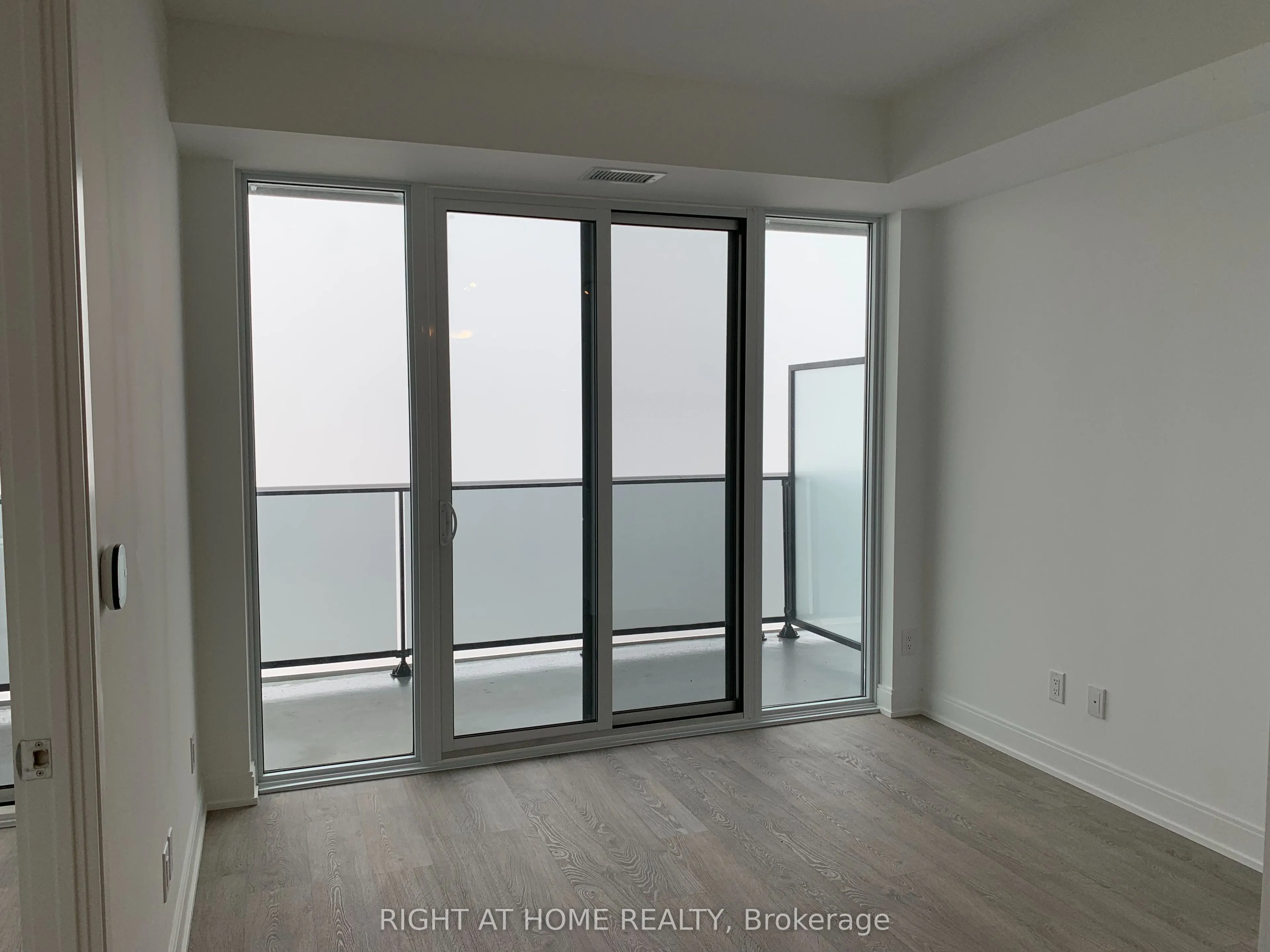 70 ANNIE CRAIG Drive, #2601