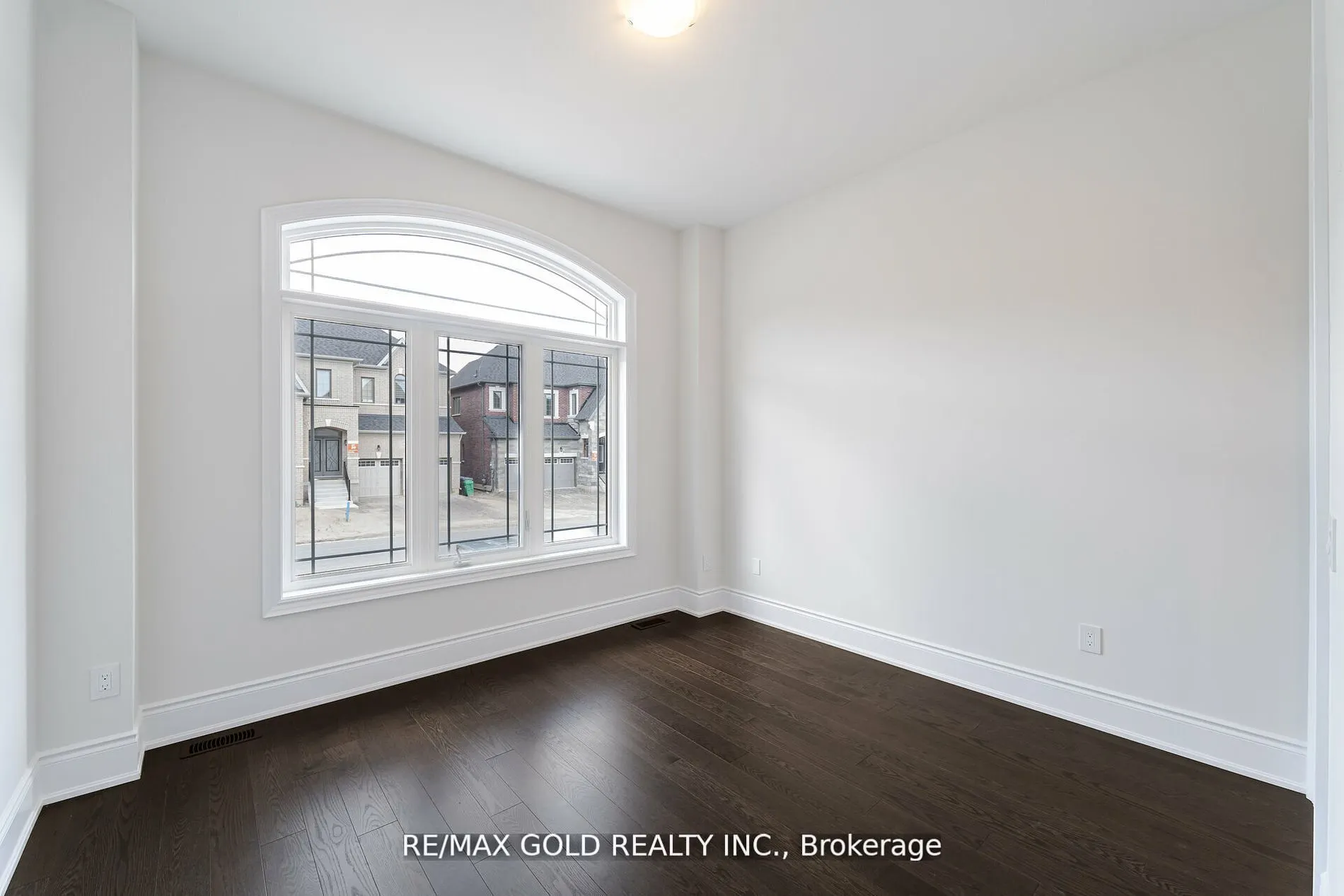 80 Raspberry Ridge Avenue
