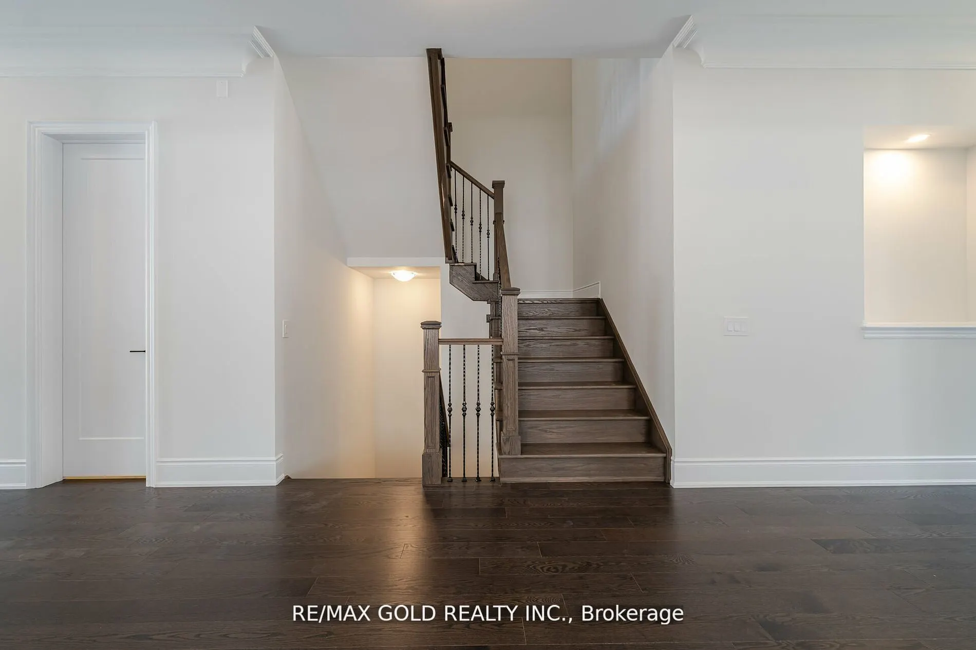 80 Raspberry Ridge Avenue